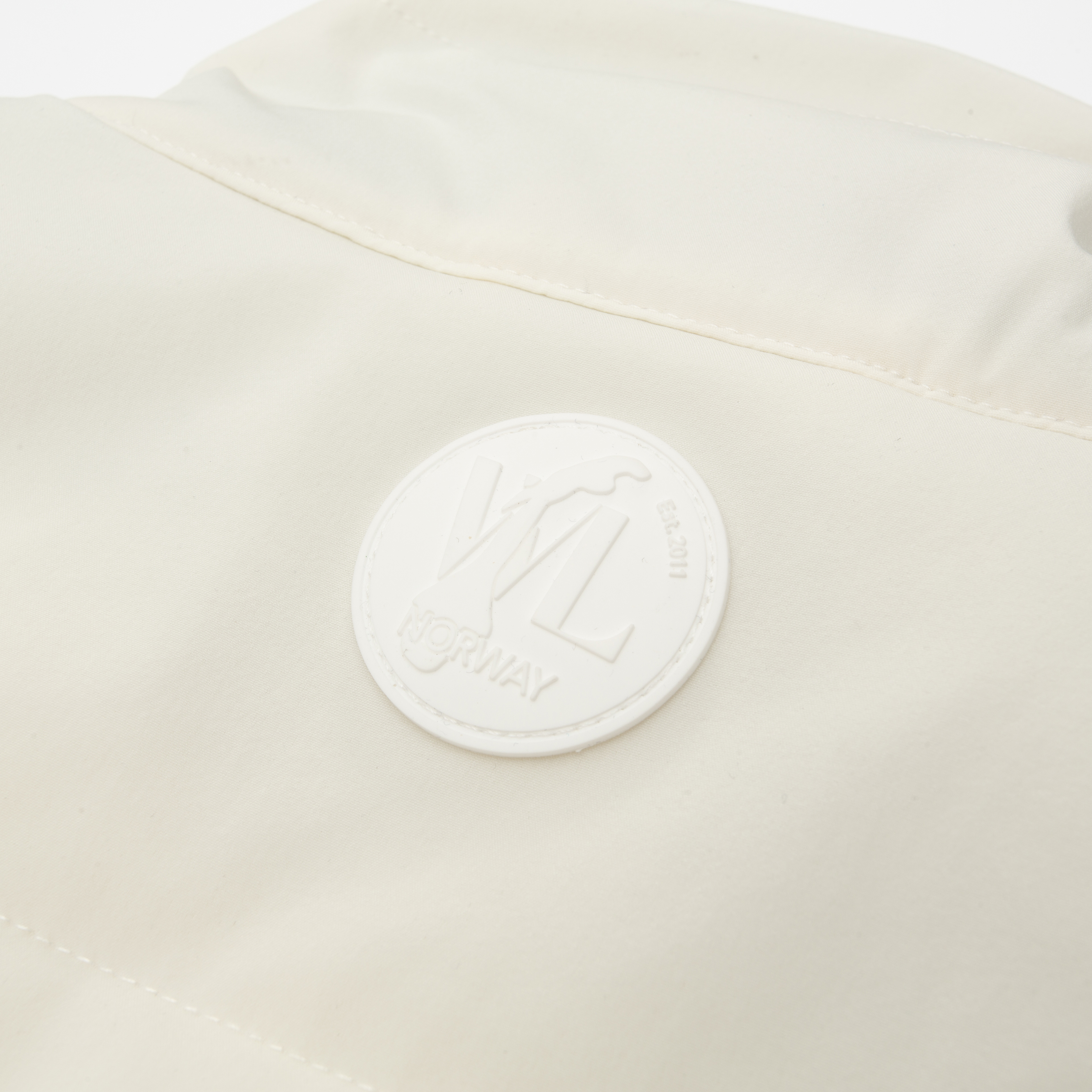 Rena Vest With Wool Padding White