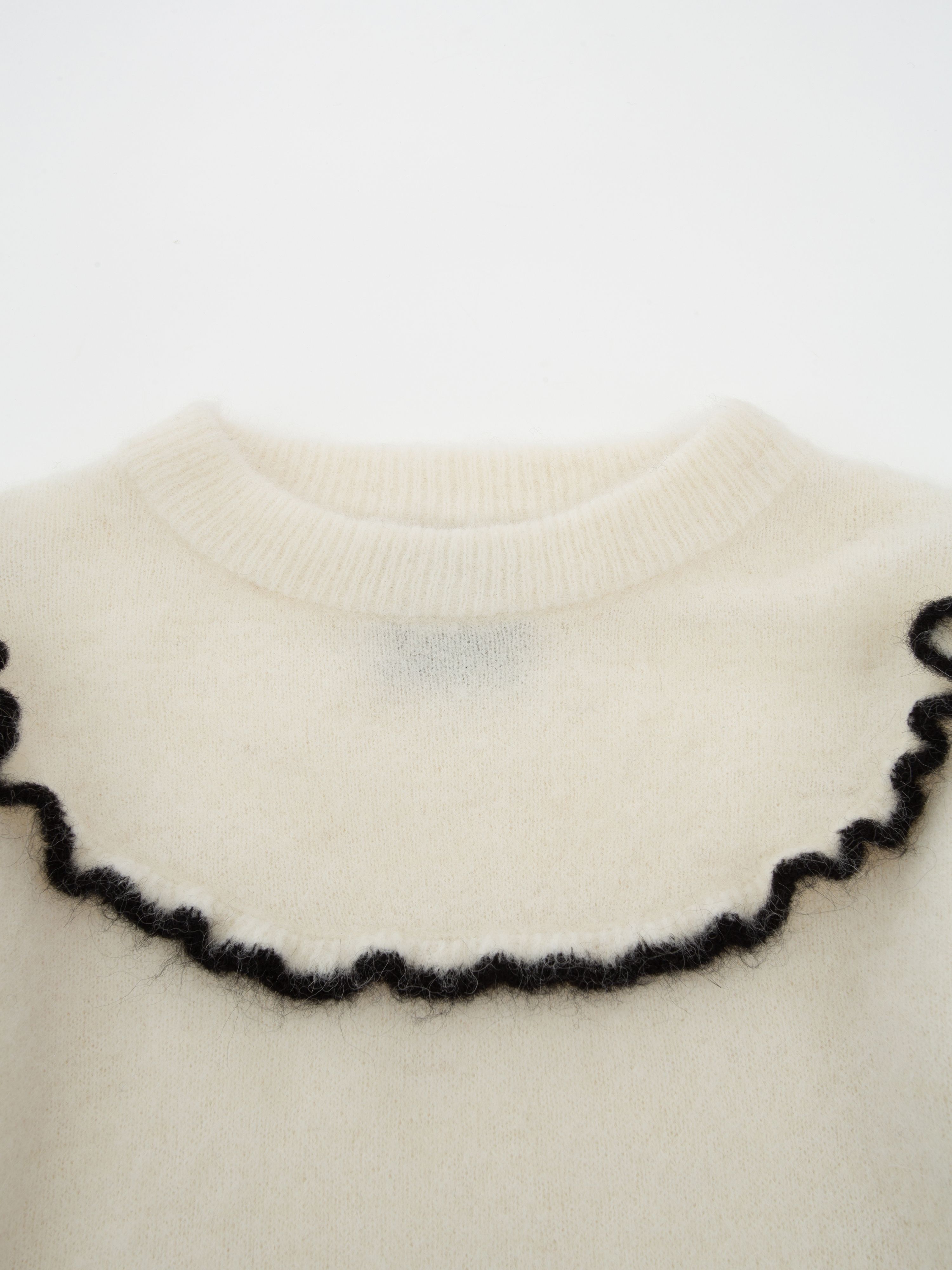 Jessheim Knitted sweater Cream