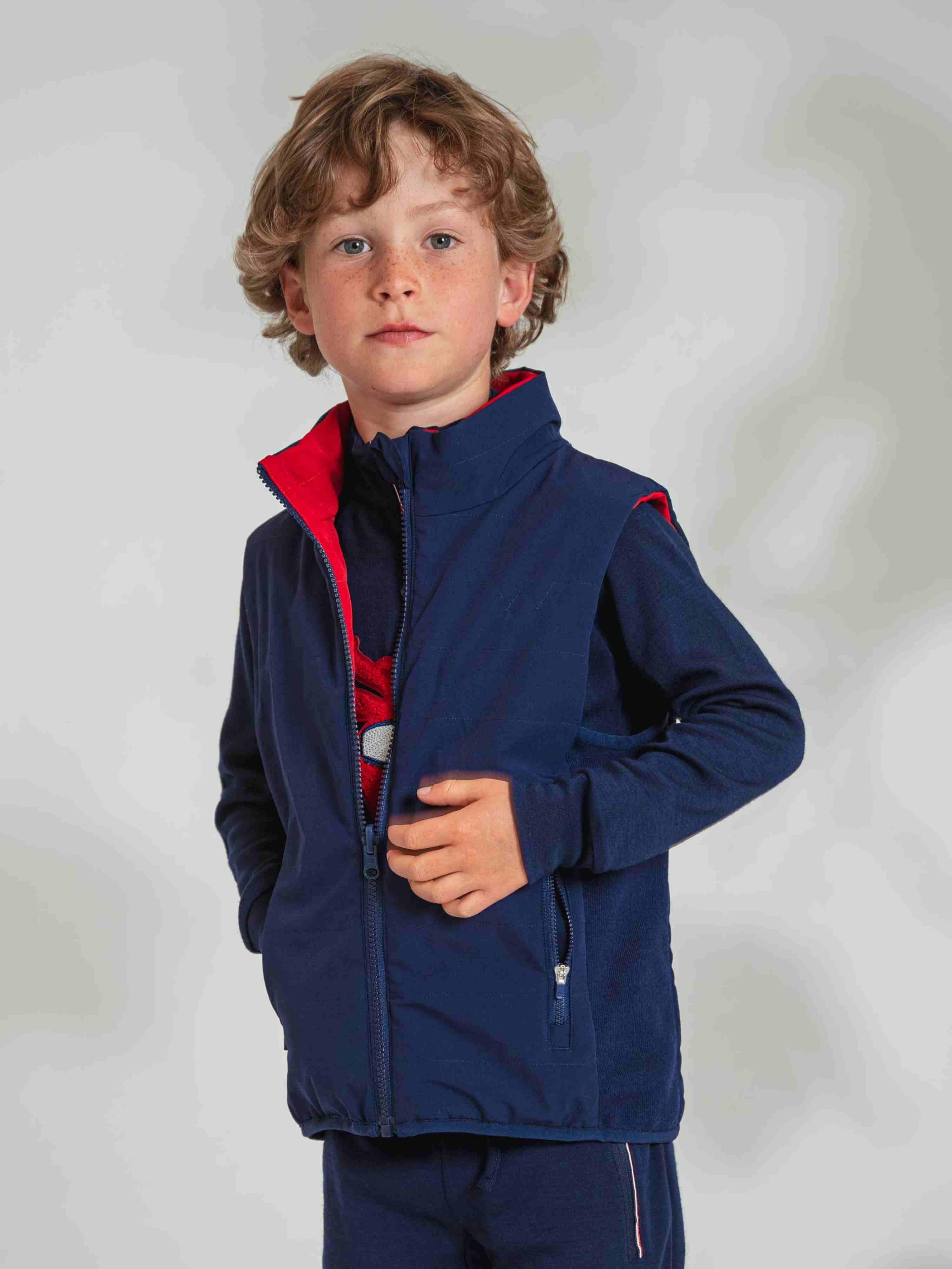 Kongsvinger Vest Reversible Blue Ink/Chili