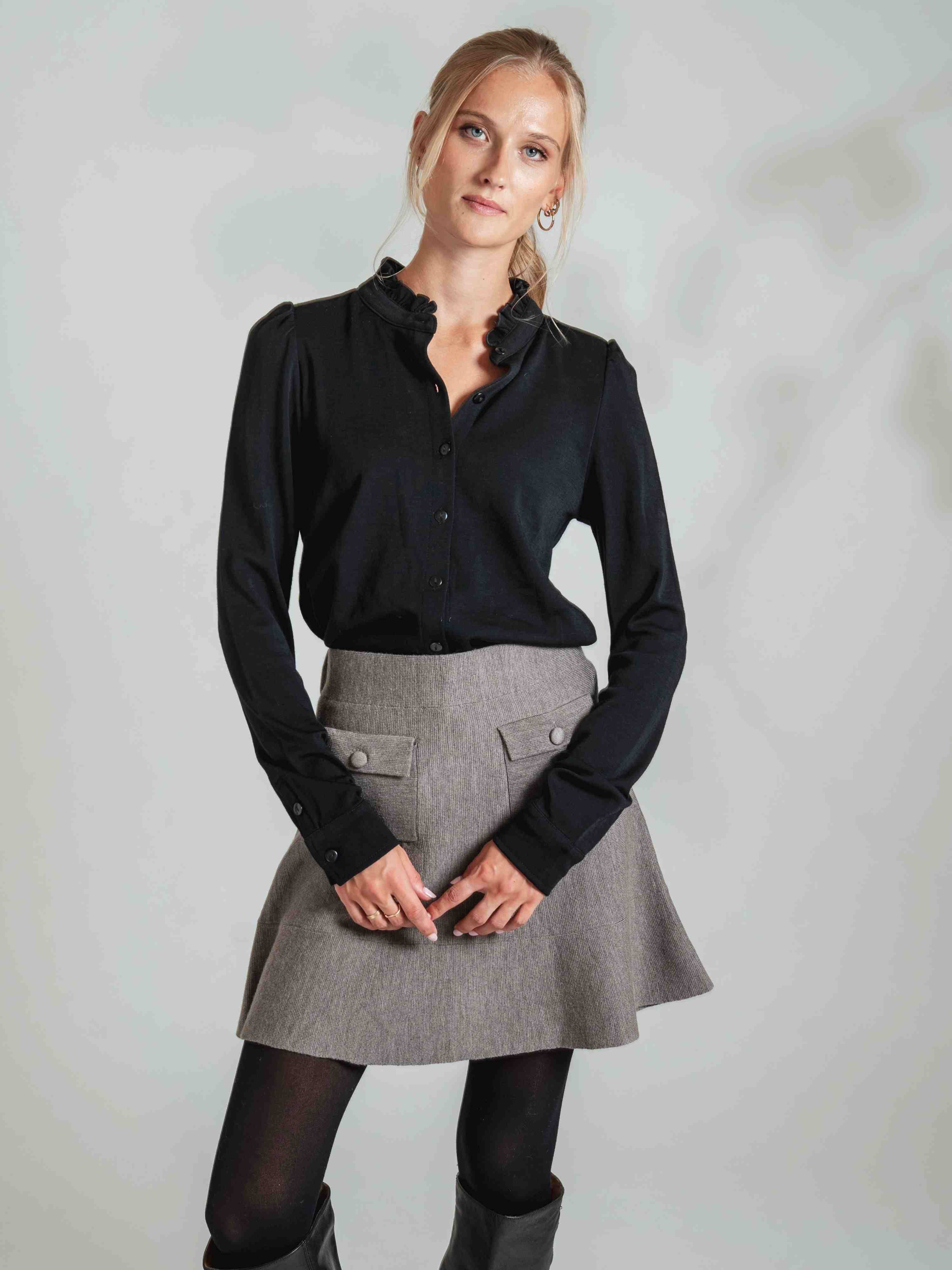 Kjerag Wool Skirt Camel