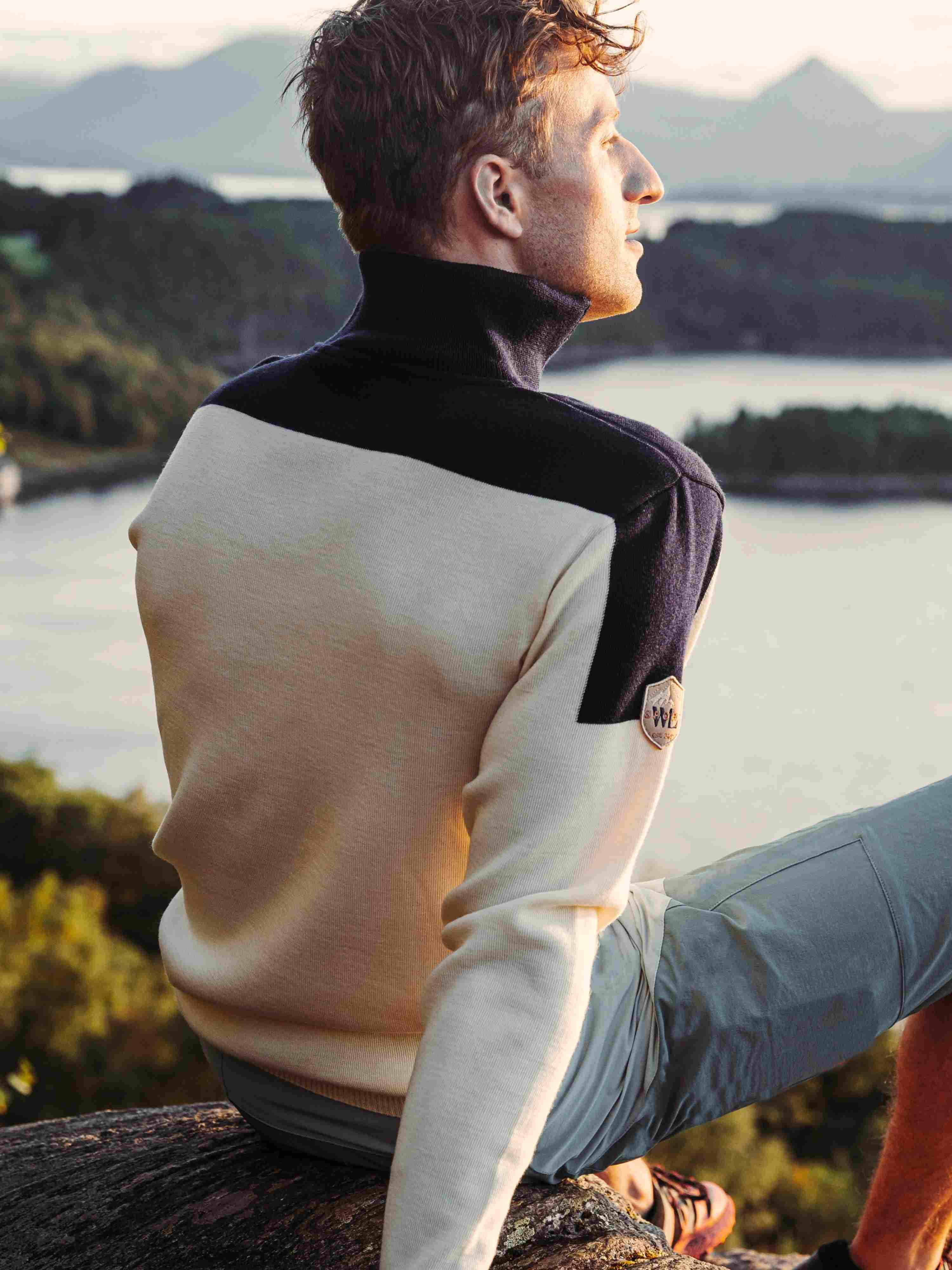 Aurdal Knitted sweater Snow White