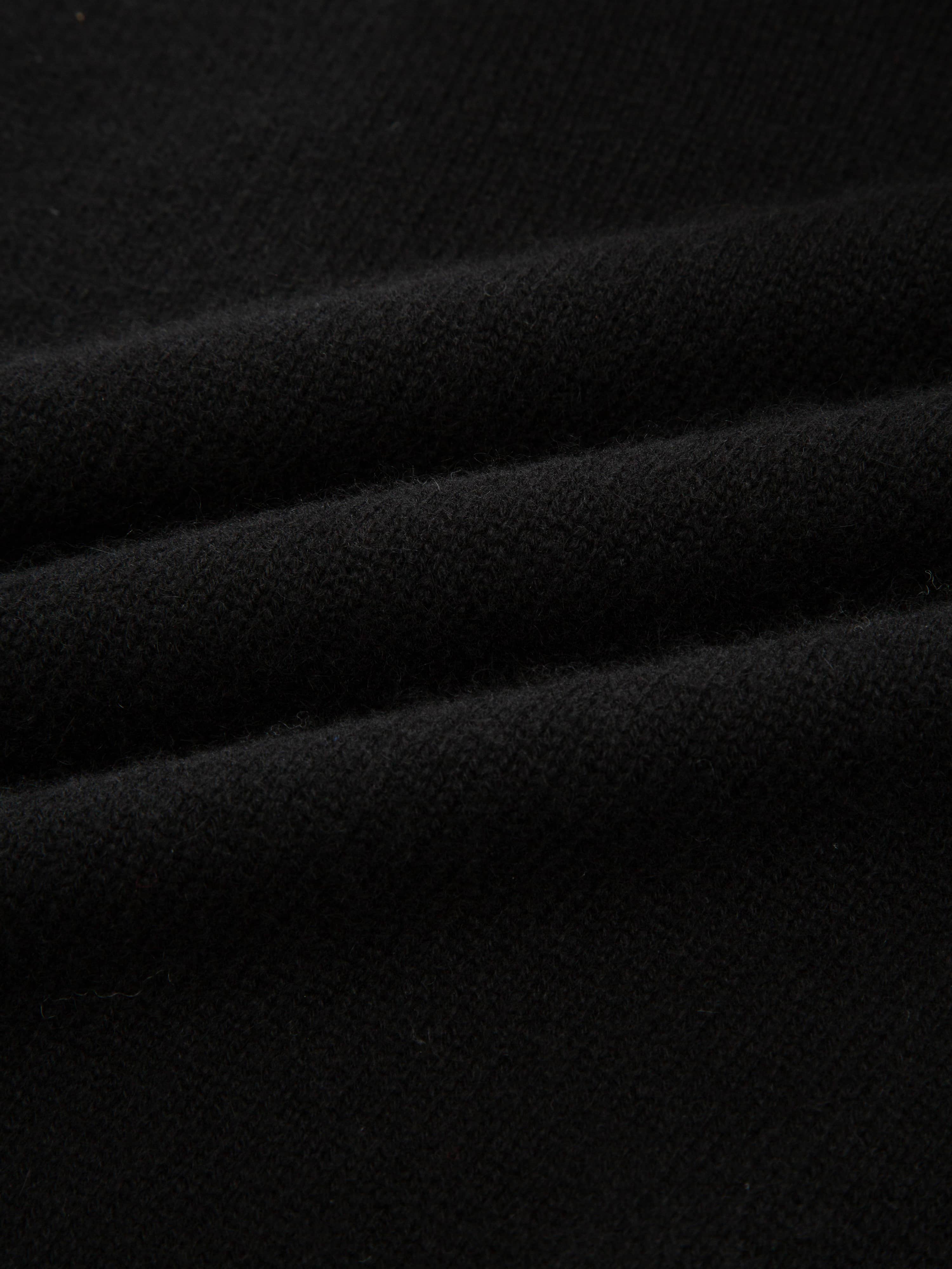 Alnestinden Cashmere Sweater Black