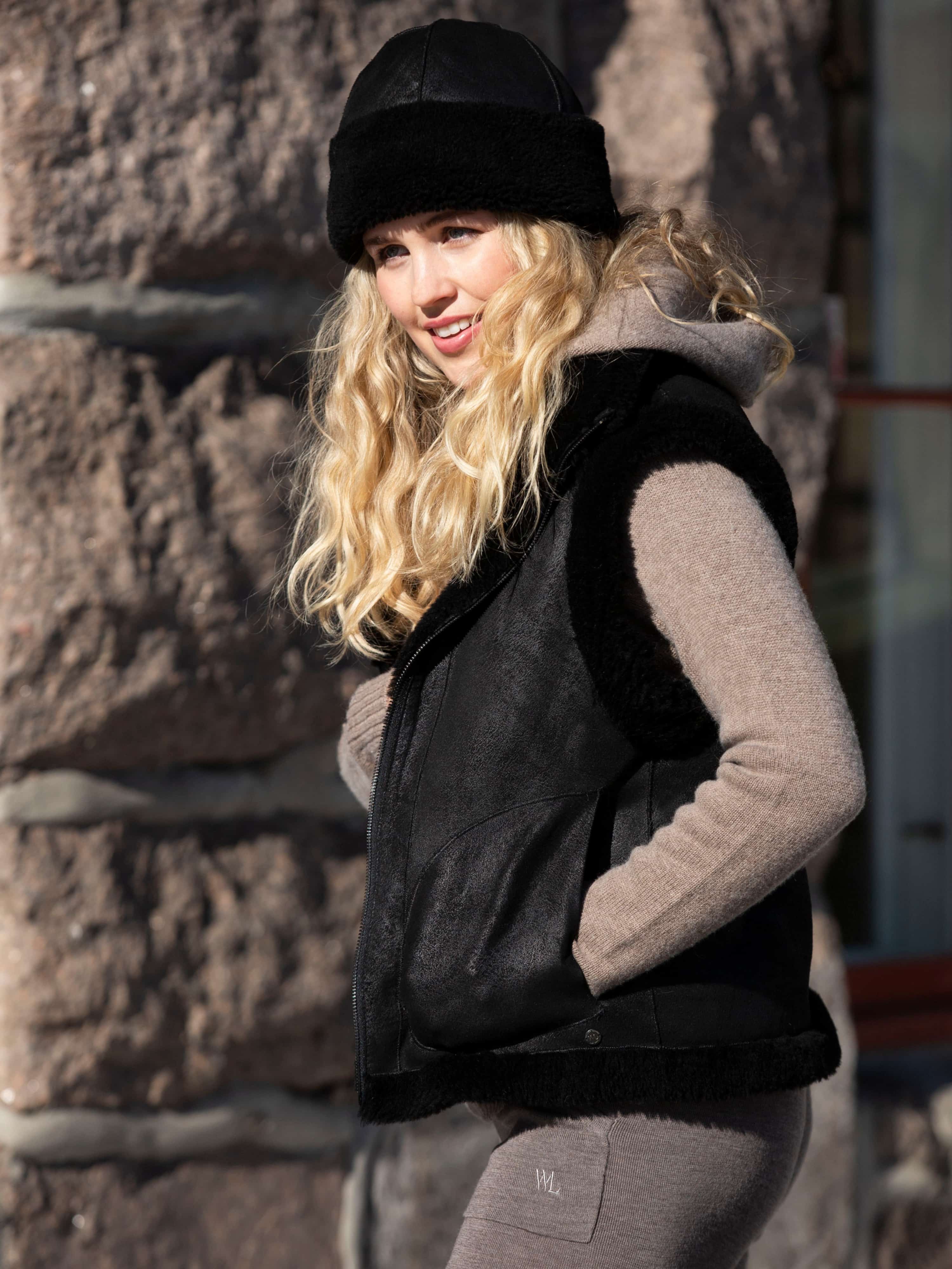 Solveggen Vest Pile Black - Woolland