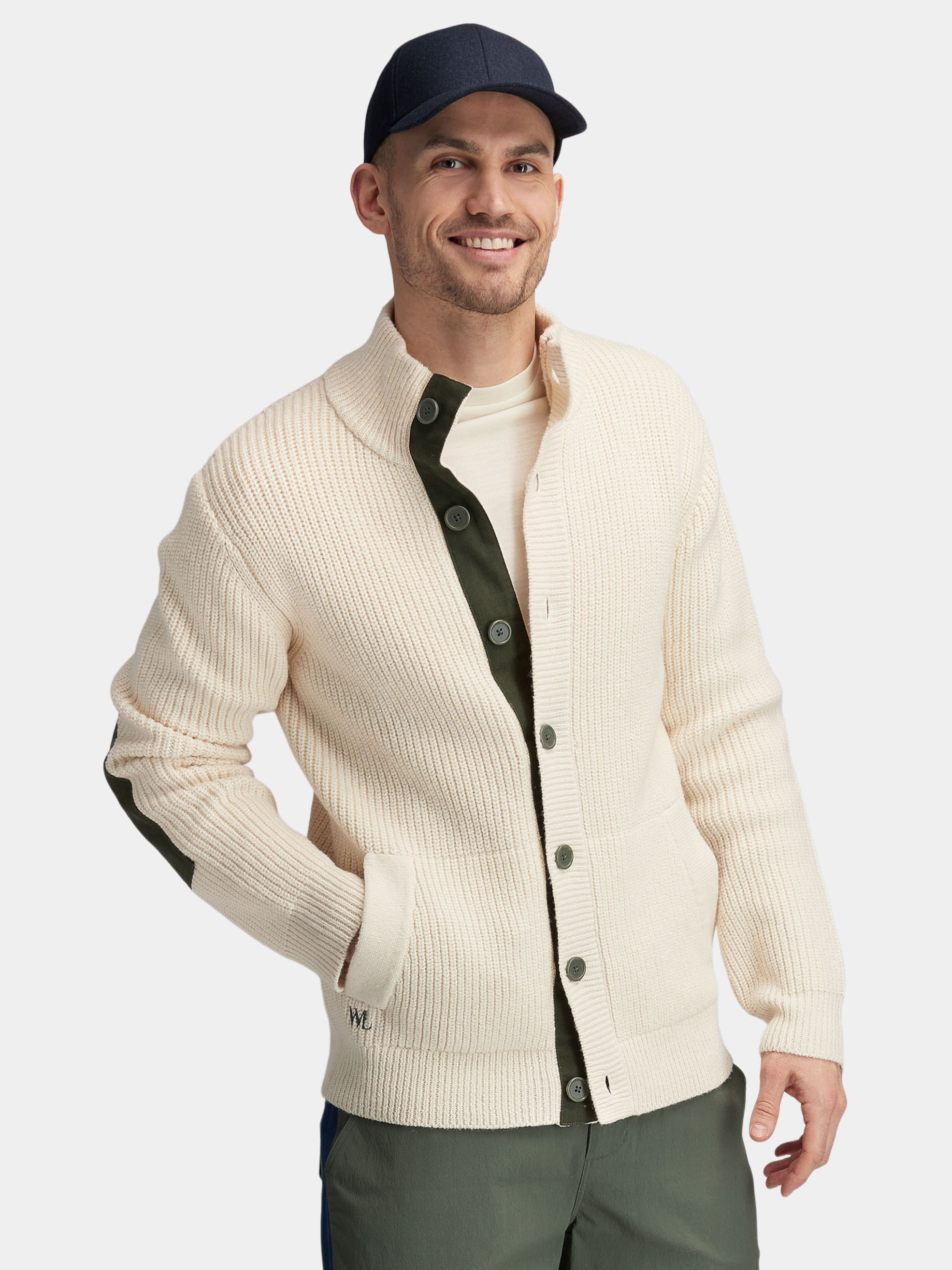 Lomseggen Knitted Jacket White Swan