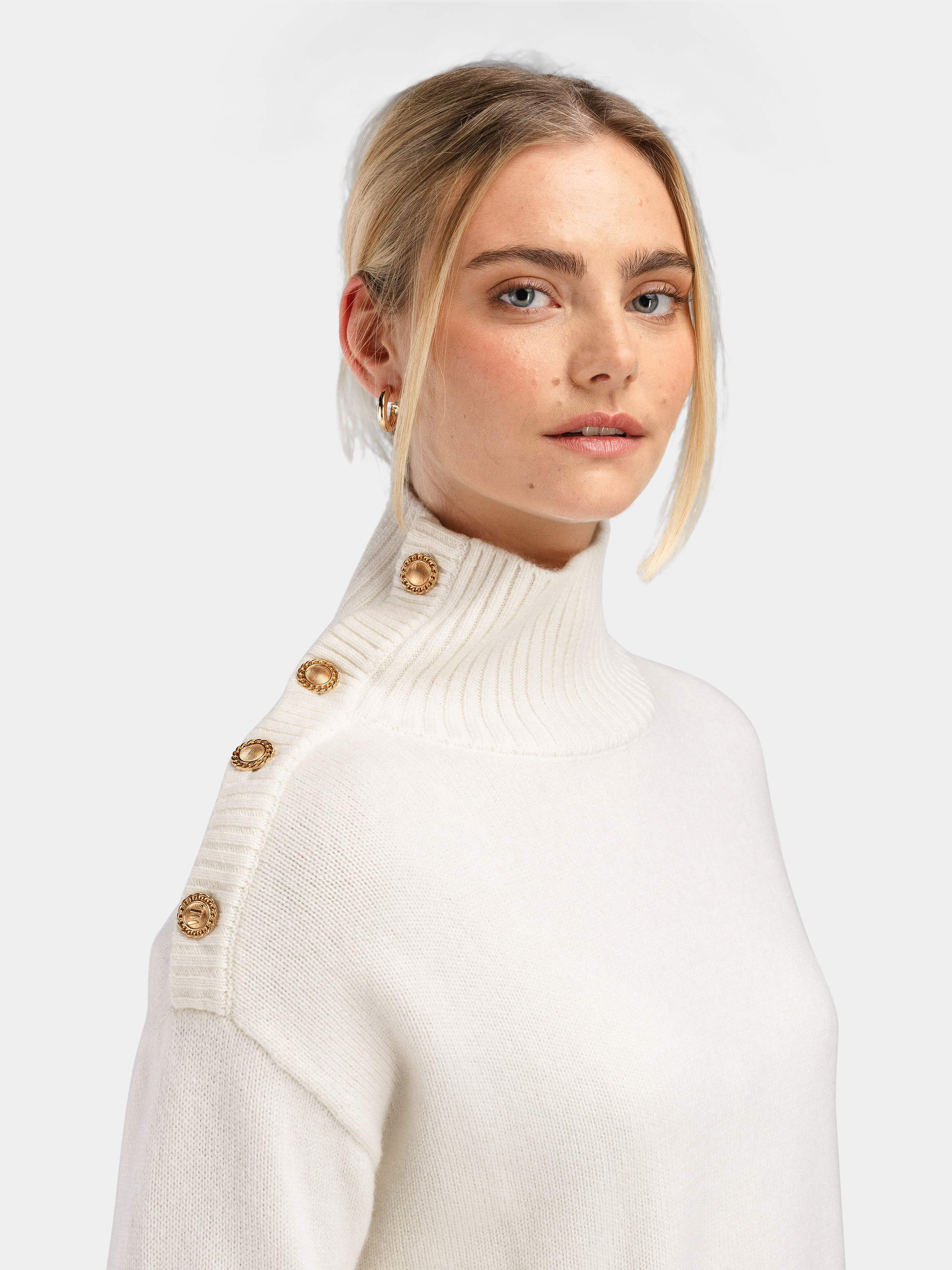 Blåhøi Knitted Sweater Cream