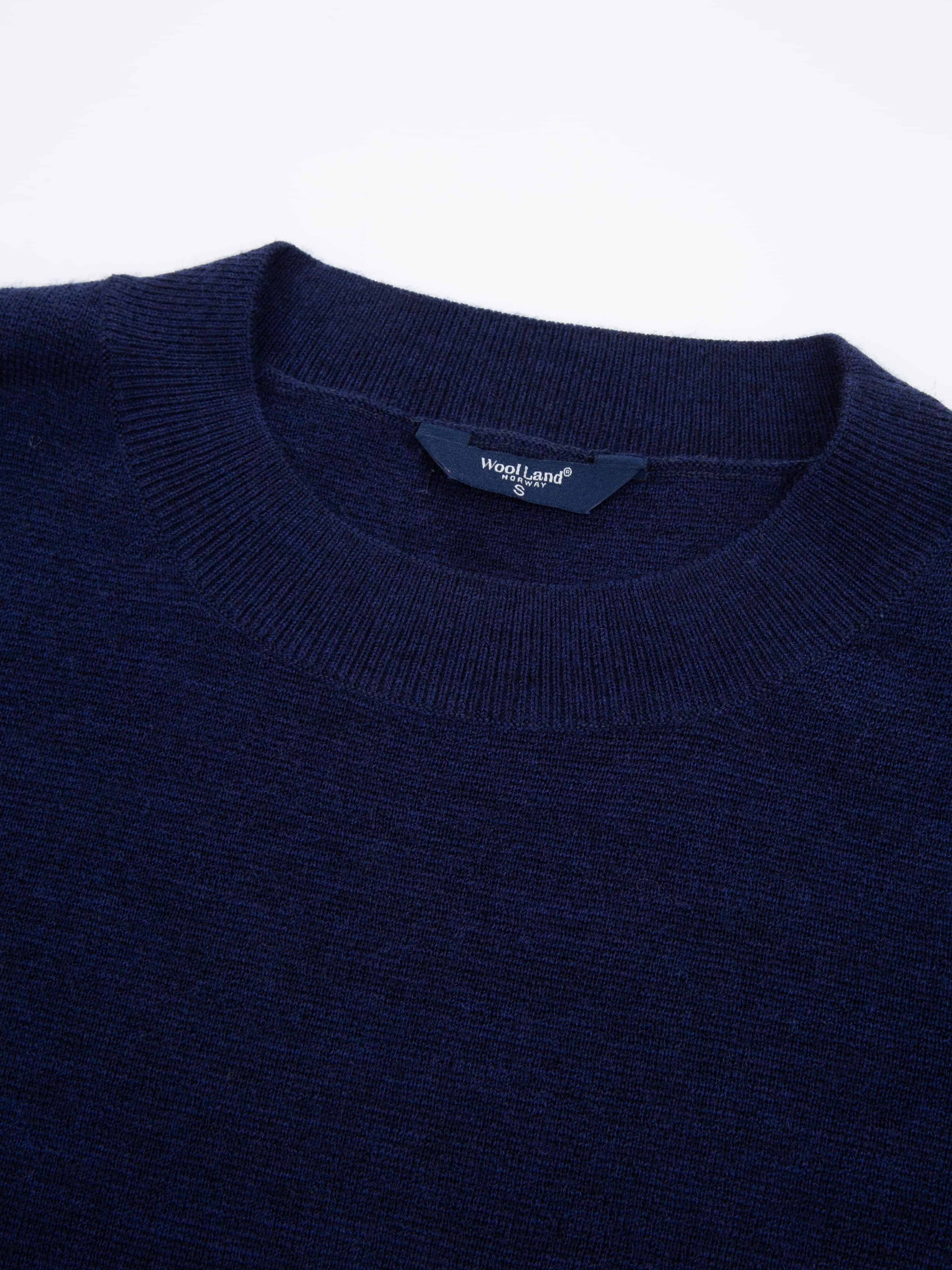 Fongen Knitted Wool Top Dark Blue