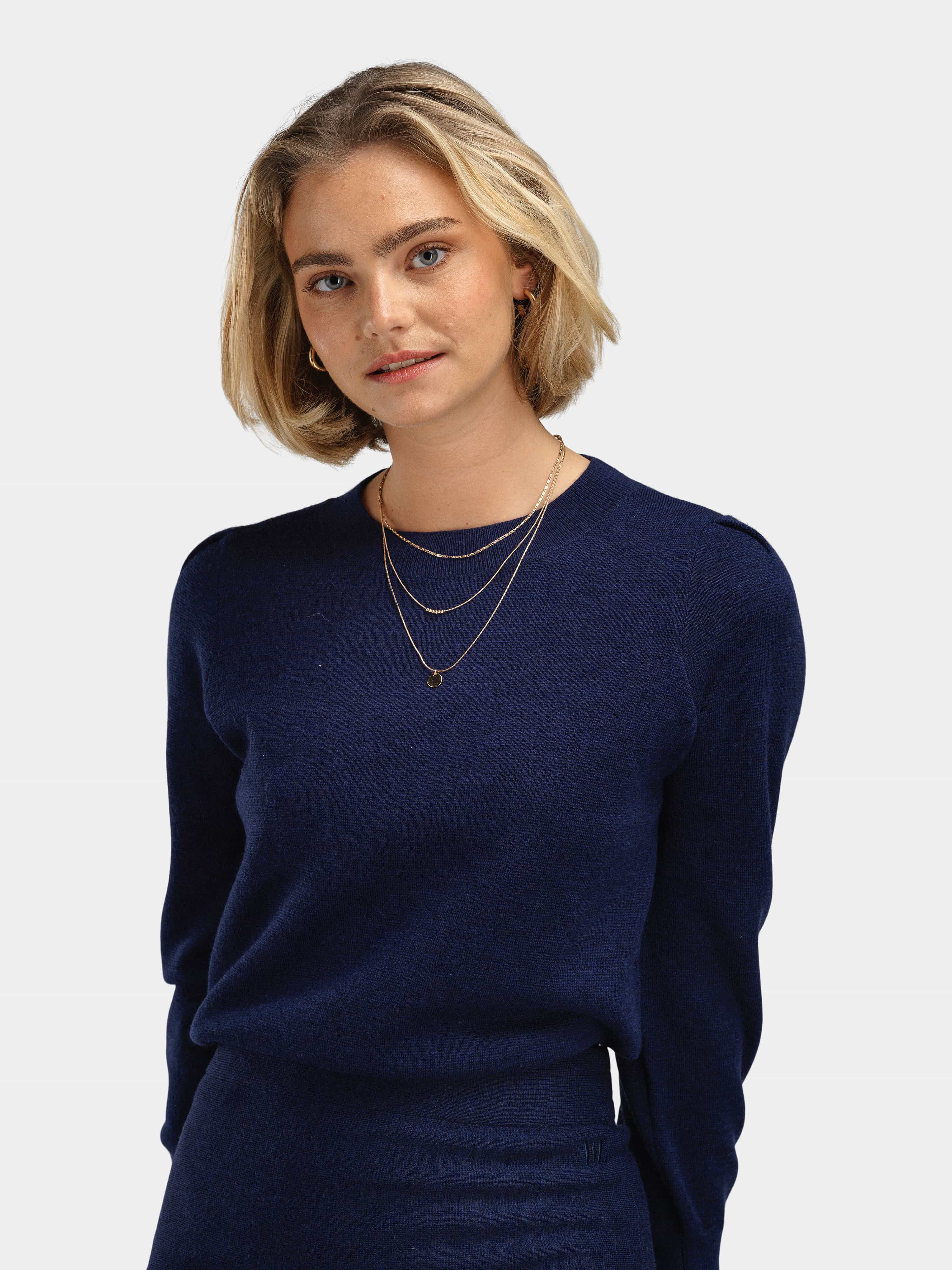 Fongen Knitted Wool Top Dark Blue