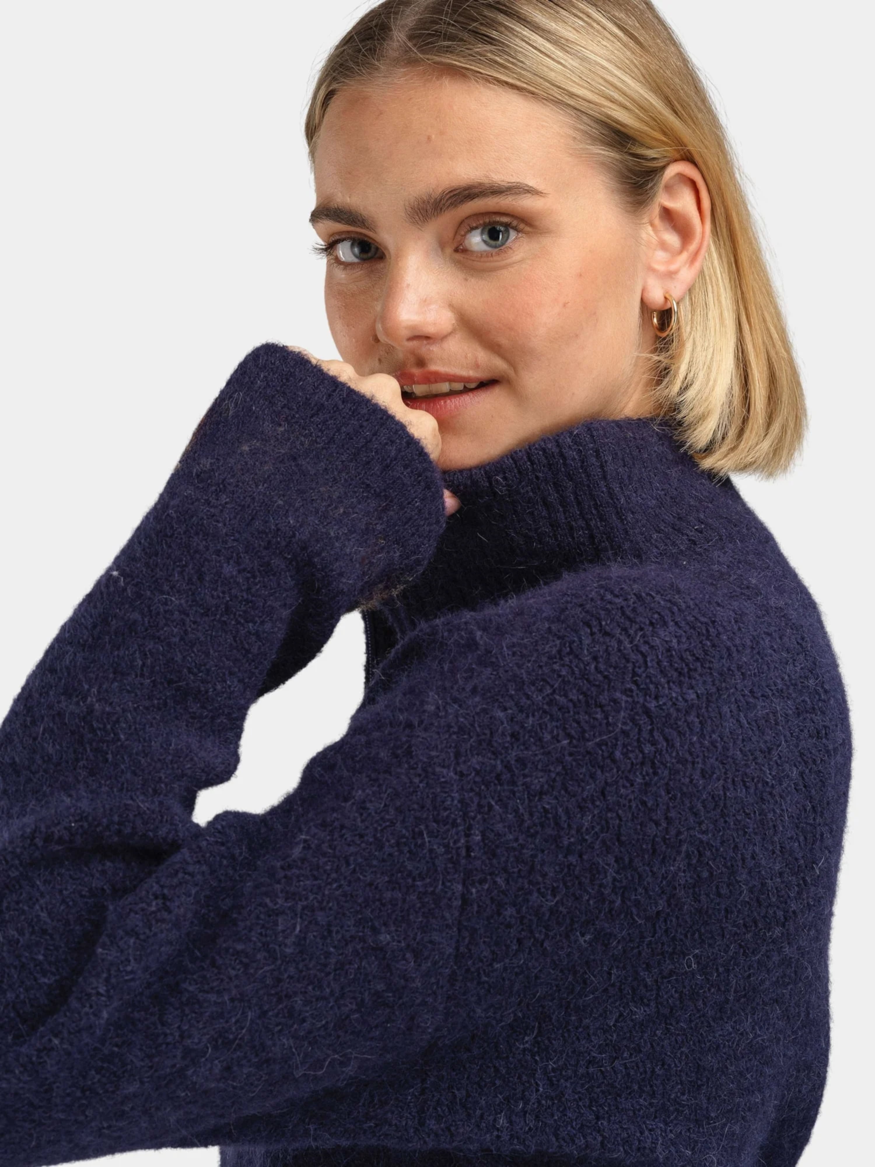 Loen Alpaca Wool Knit Sweater Blue Ink