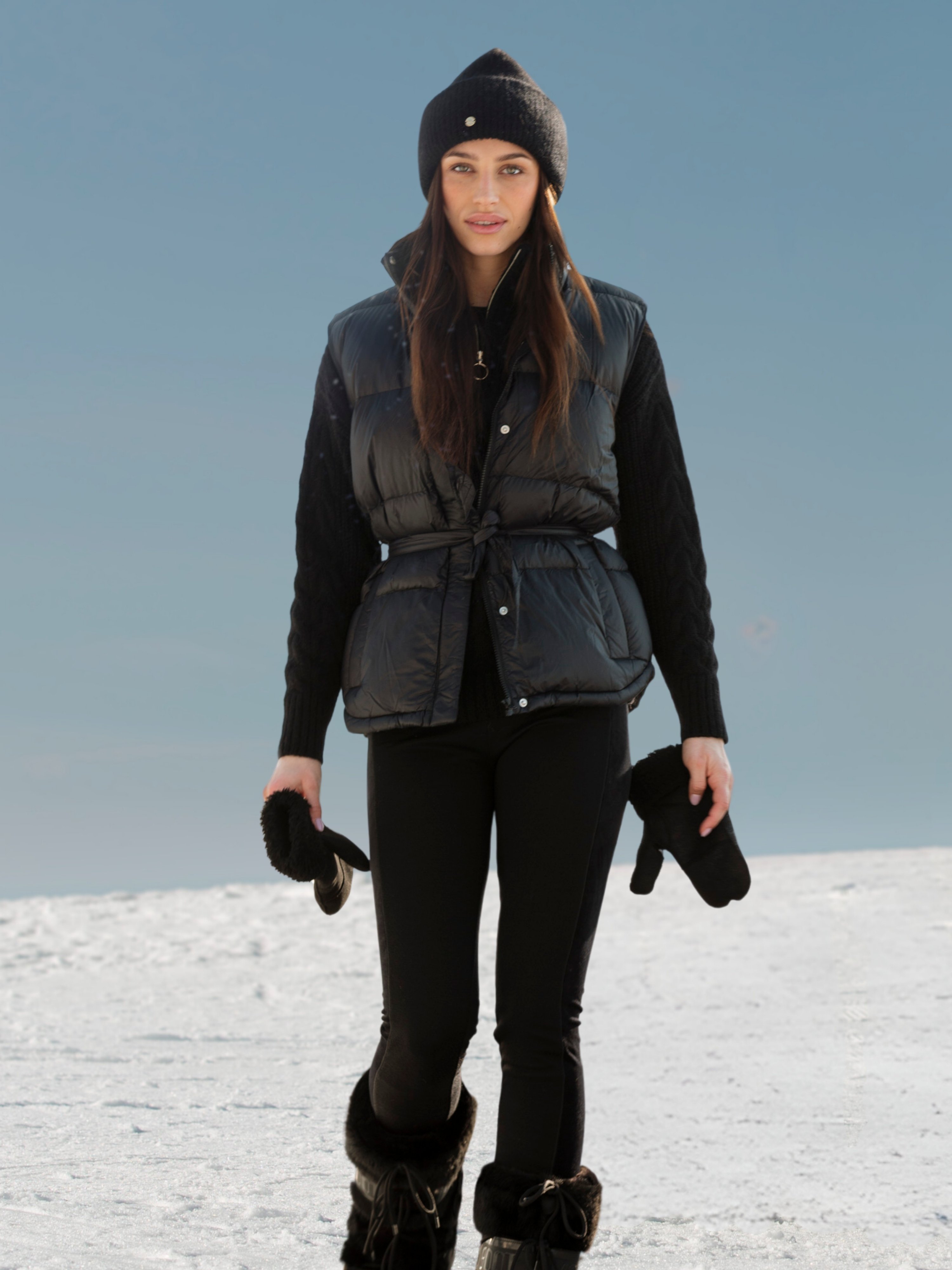 Nesfjellet Woman Vest Black