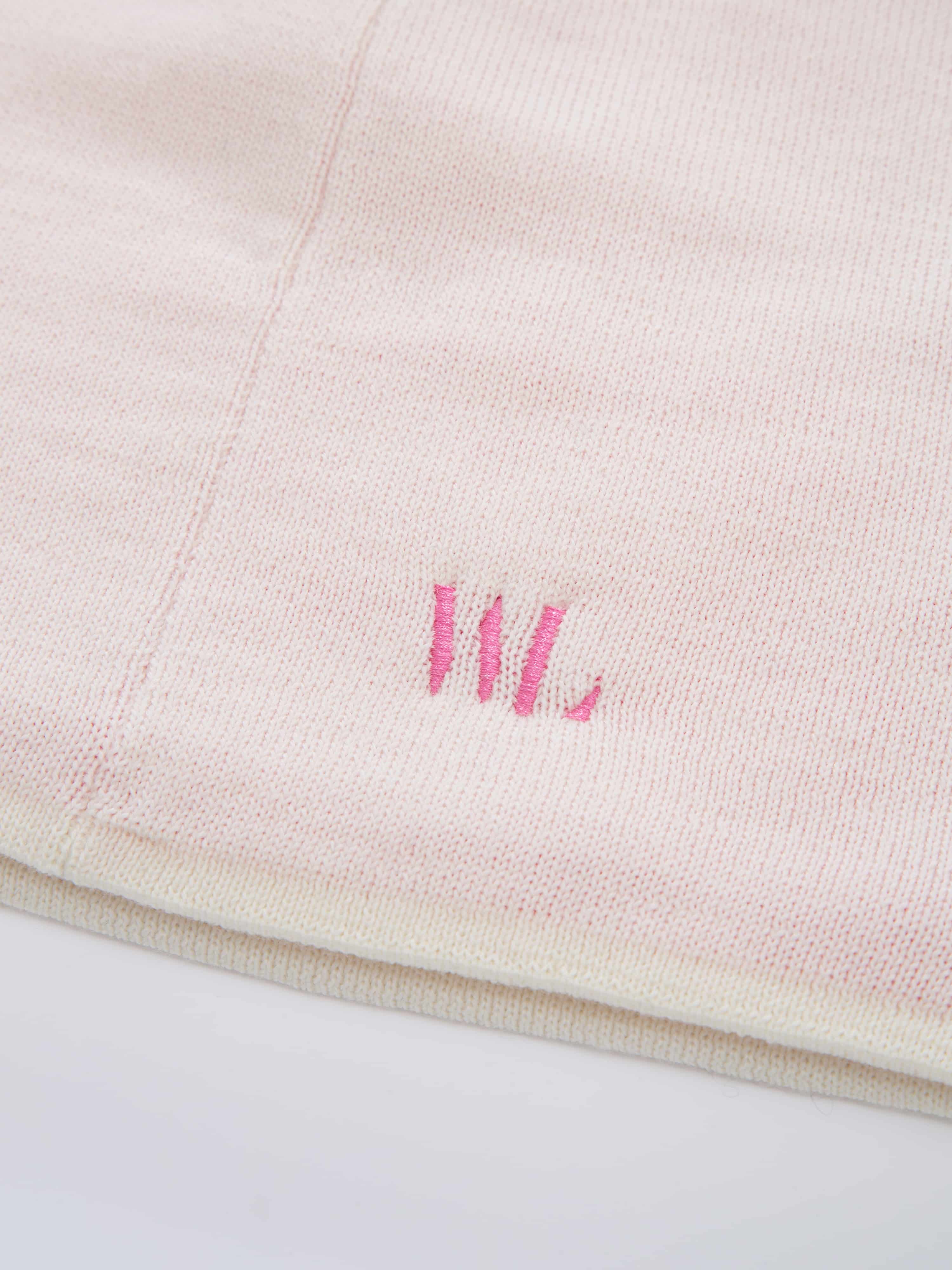 Bærum Hat Snow White