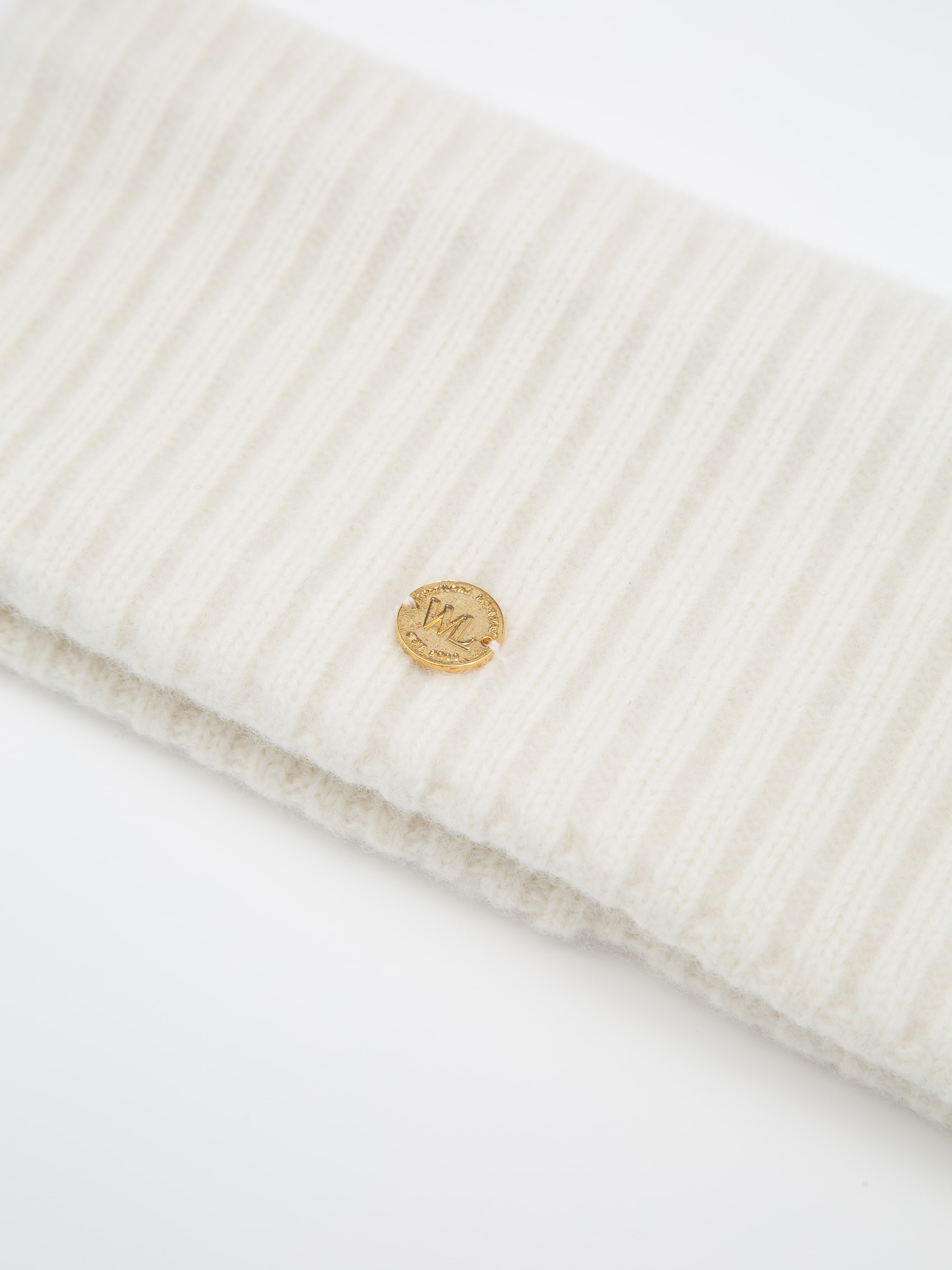 Stryn Knitted Headband Snow White