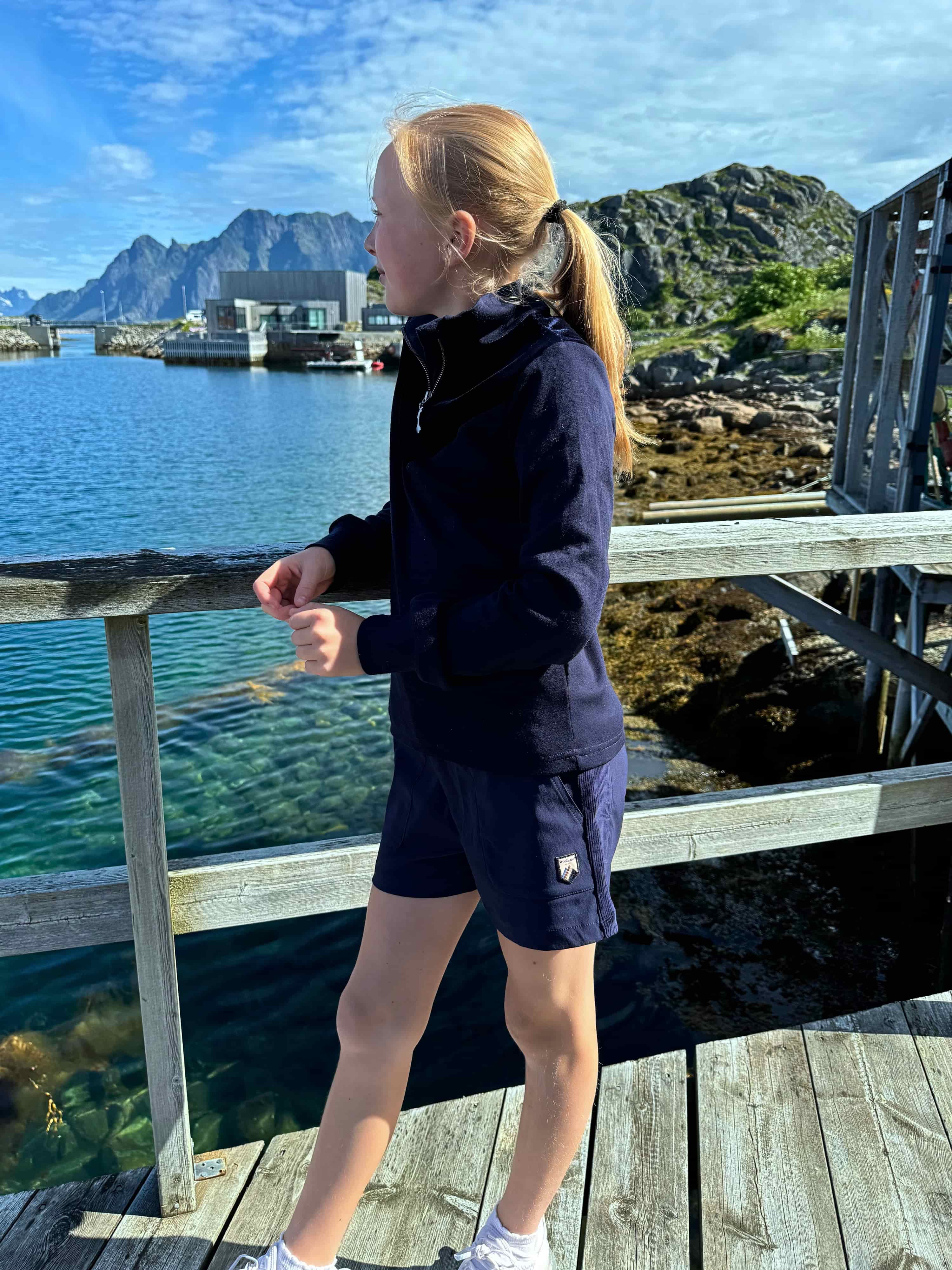 Romsdalseggen Corduroy Girl Shorts  Blue Ink