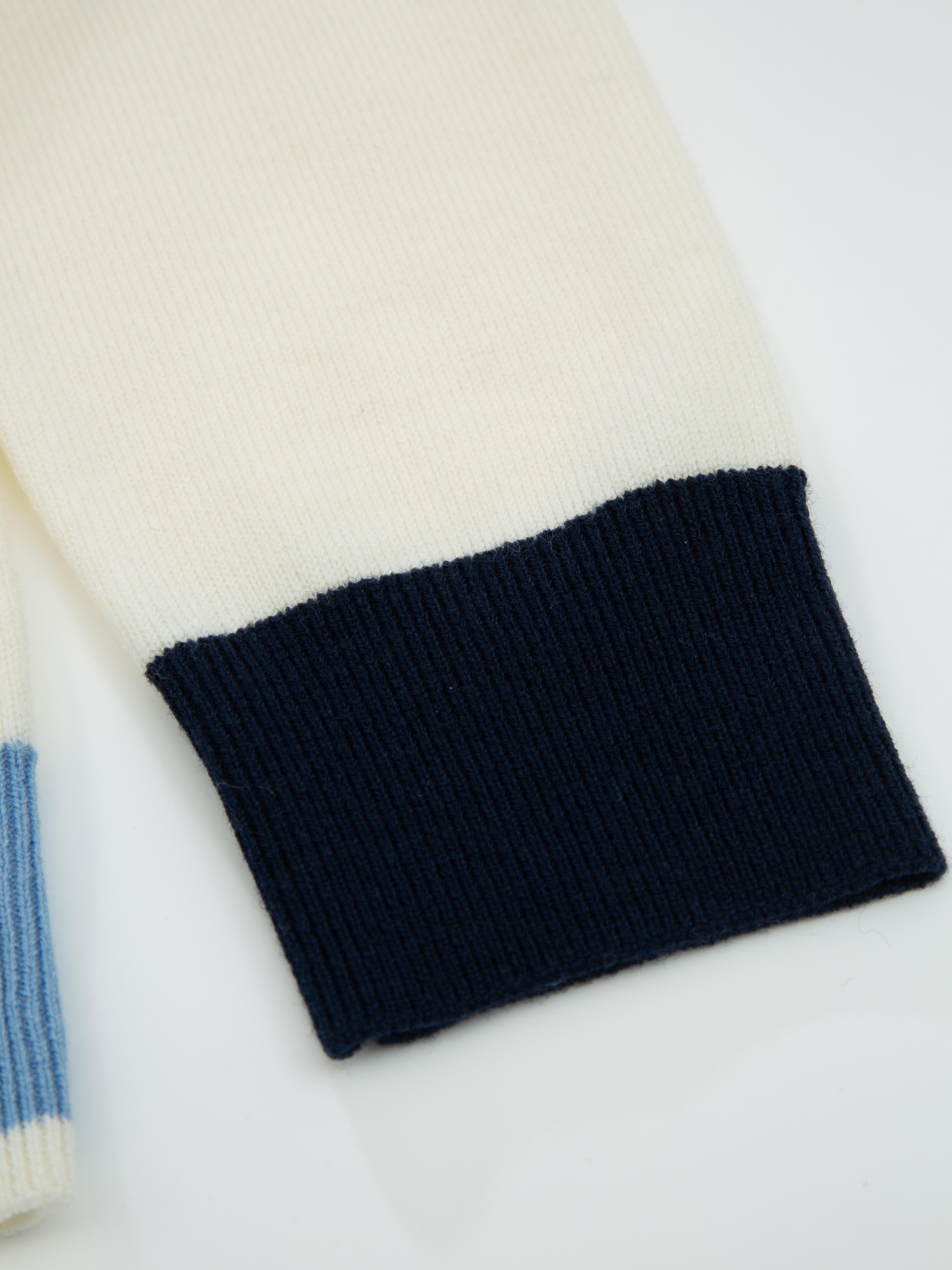 Sølen Ullgenser  Bright White