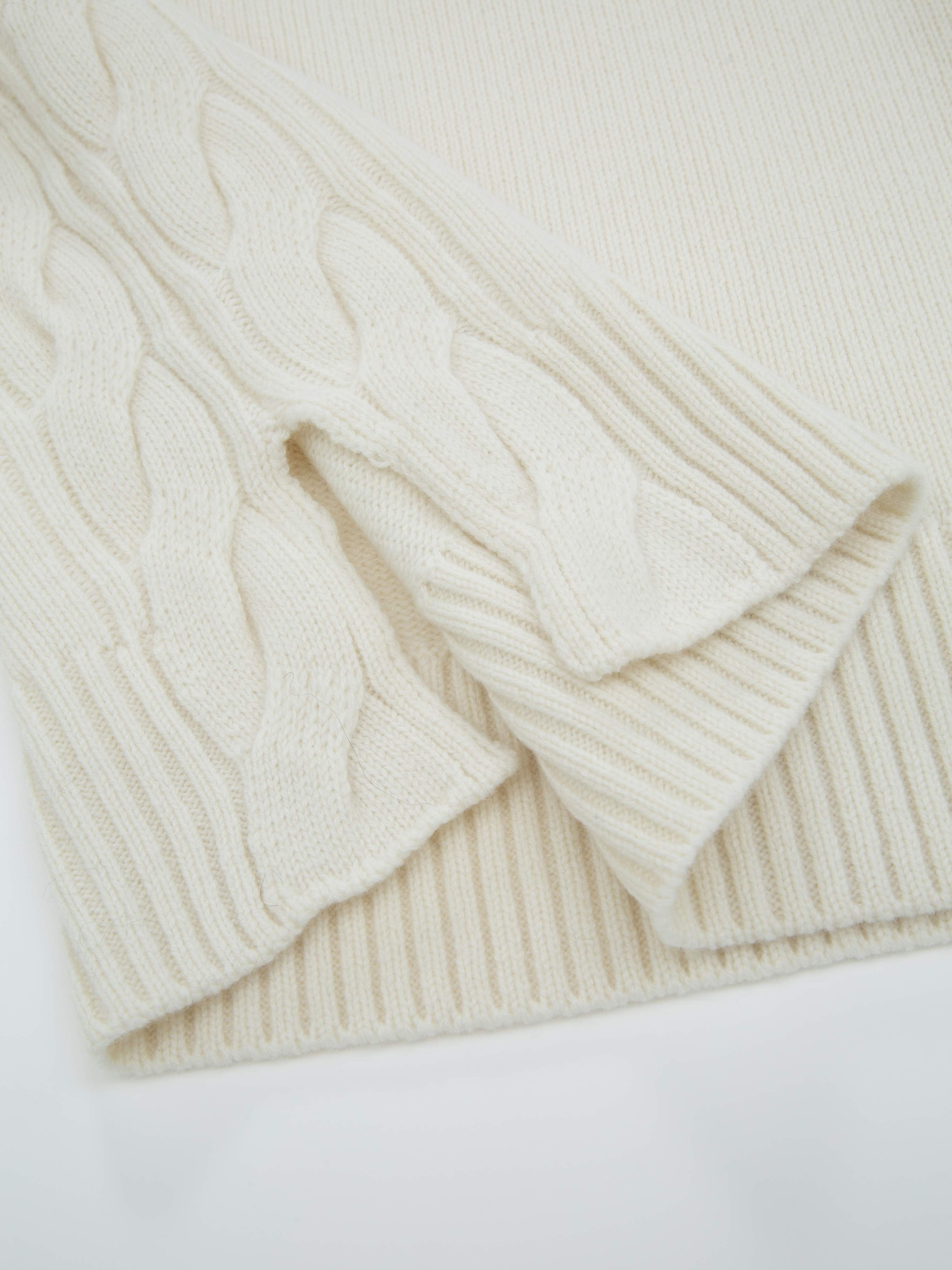 Hettpiggen Strikkegenser  Cream