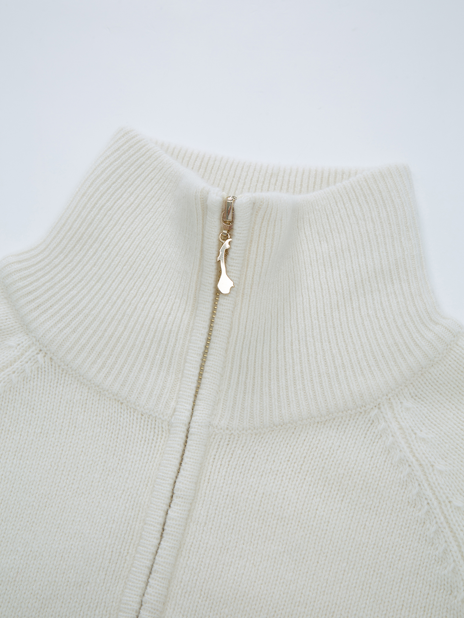 Snøheim Knitted Sweater  White