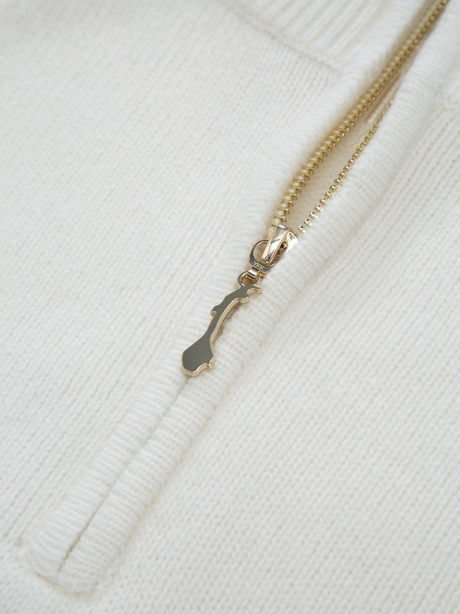 Snøheim Knitted Sweater  White