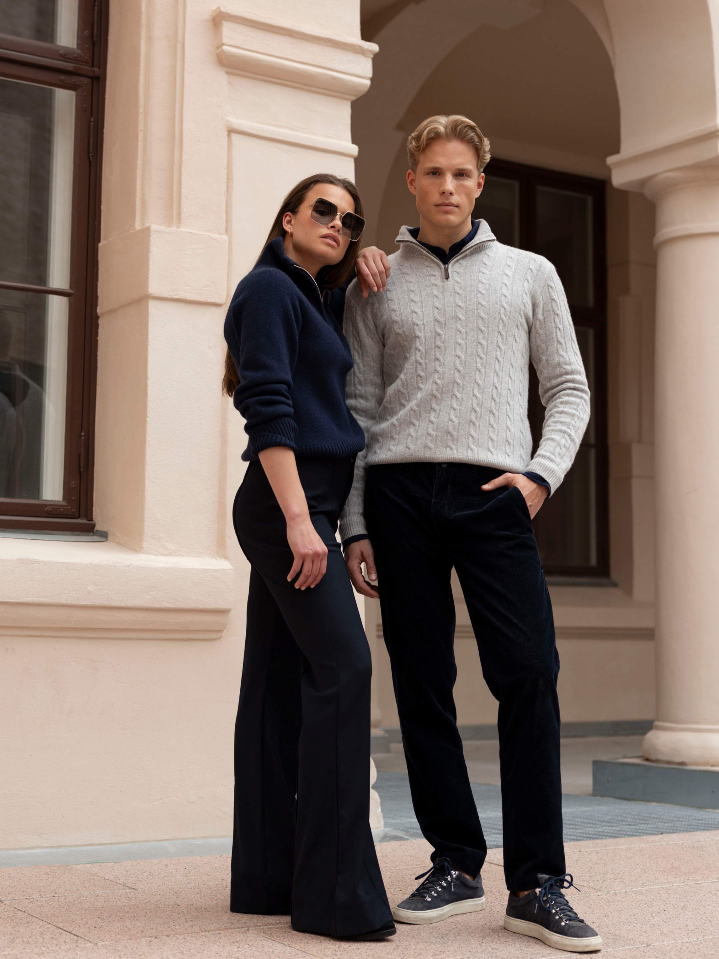 Snøheim Knitted Sweater  Blue