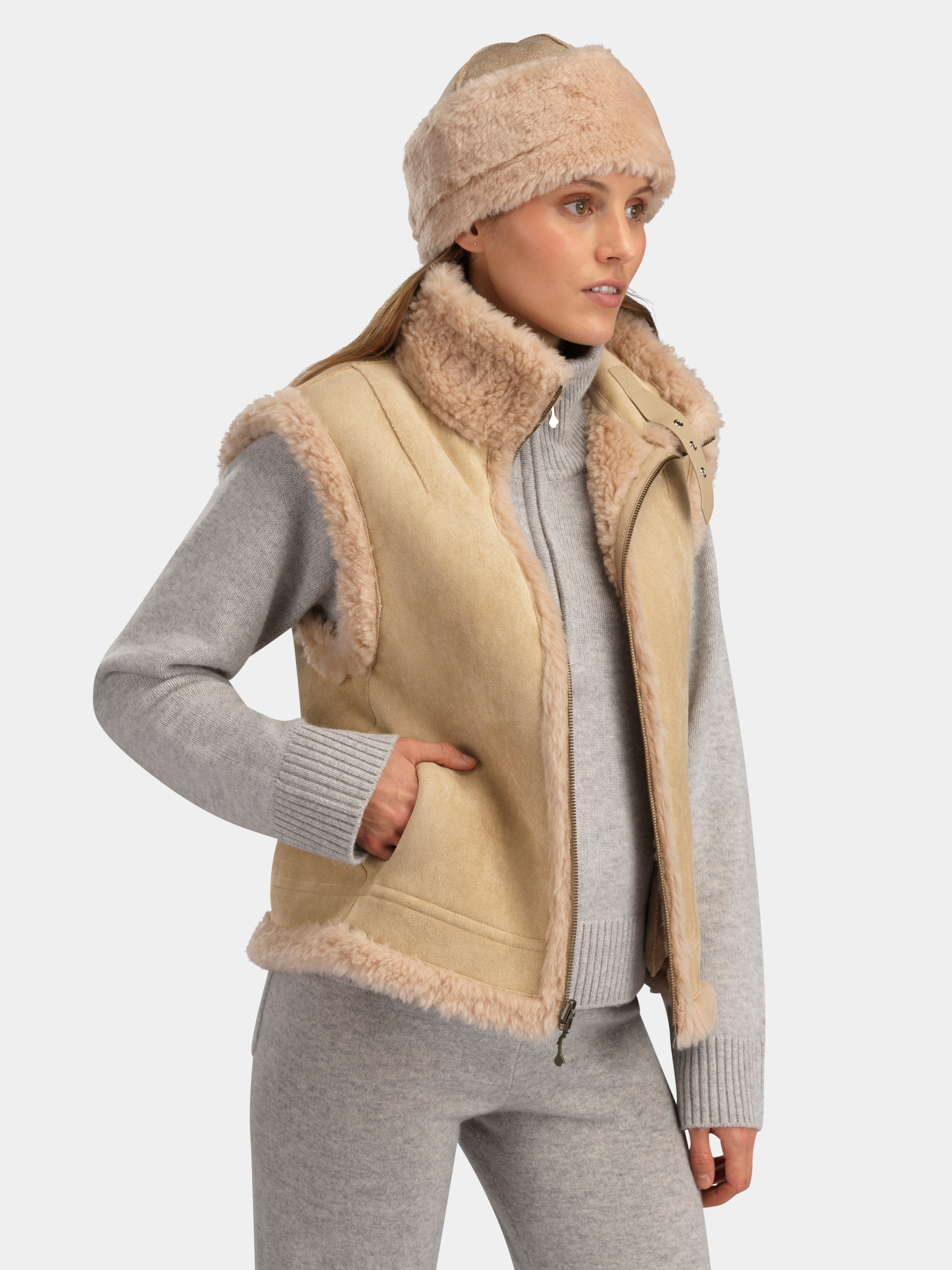 Snøheim Knitted Sweater  Grey