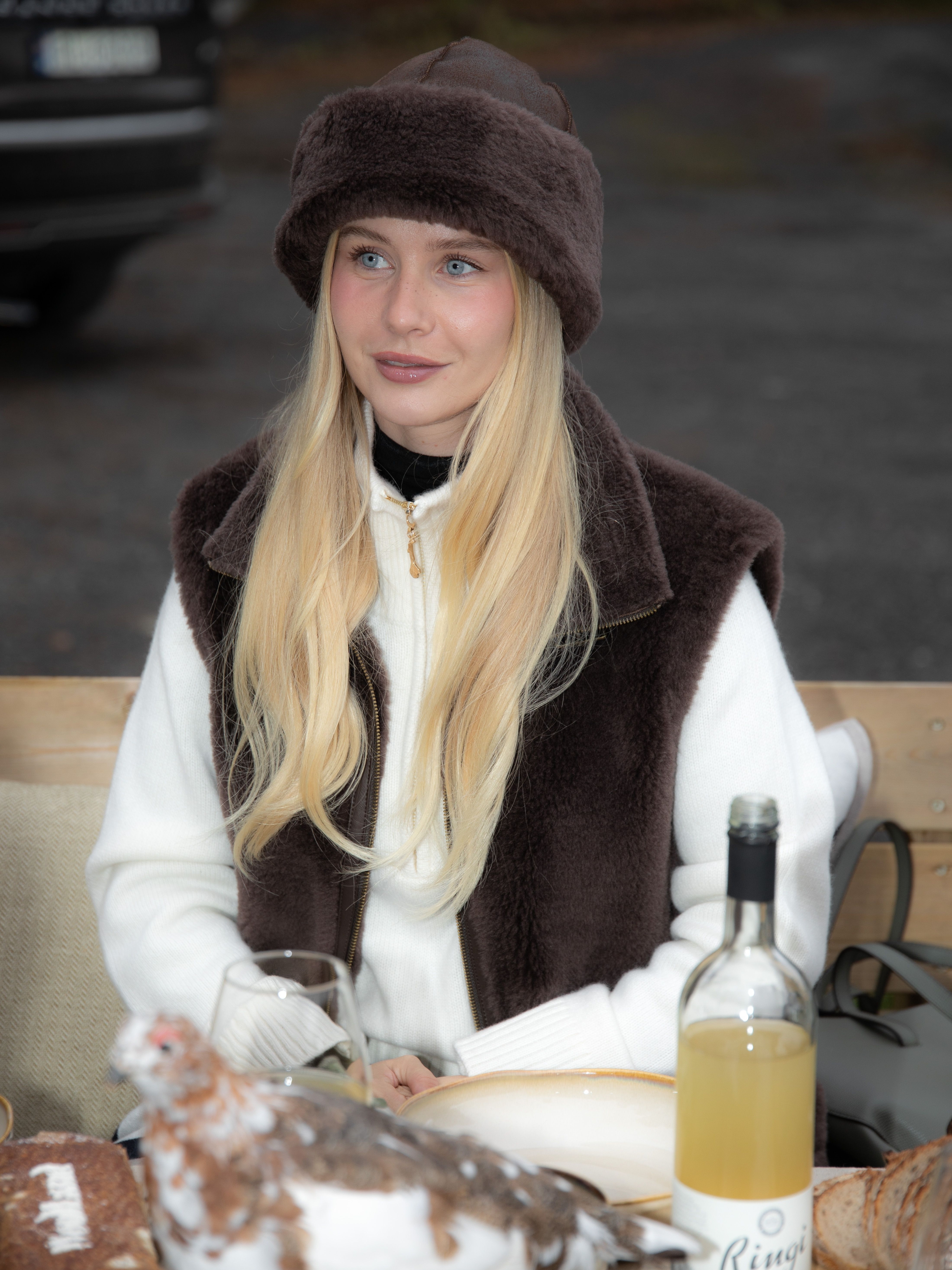 Snøheim Knitted Sweater  White