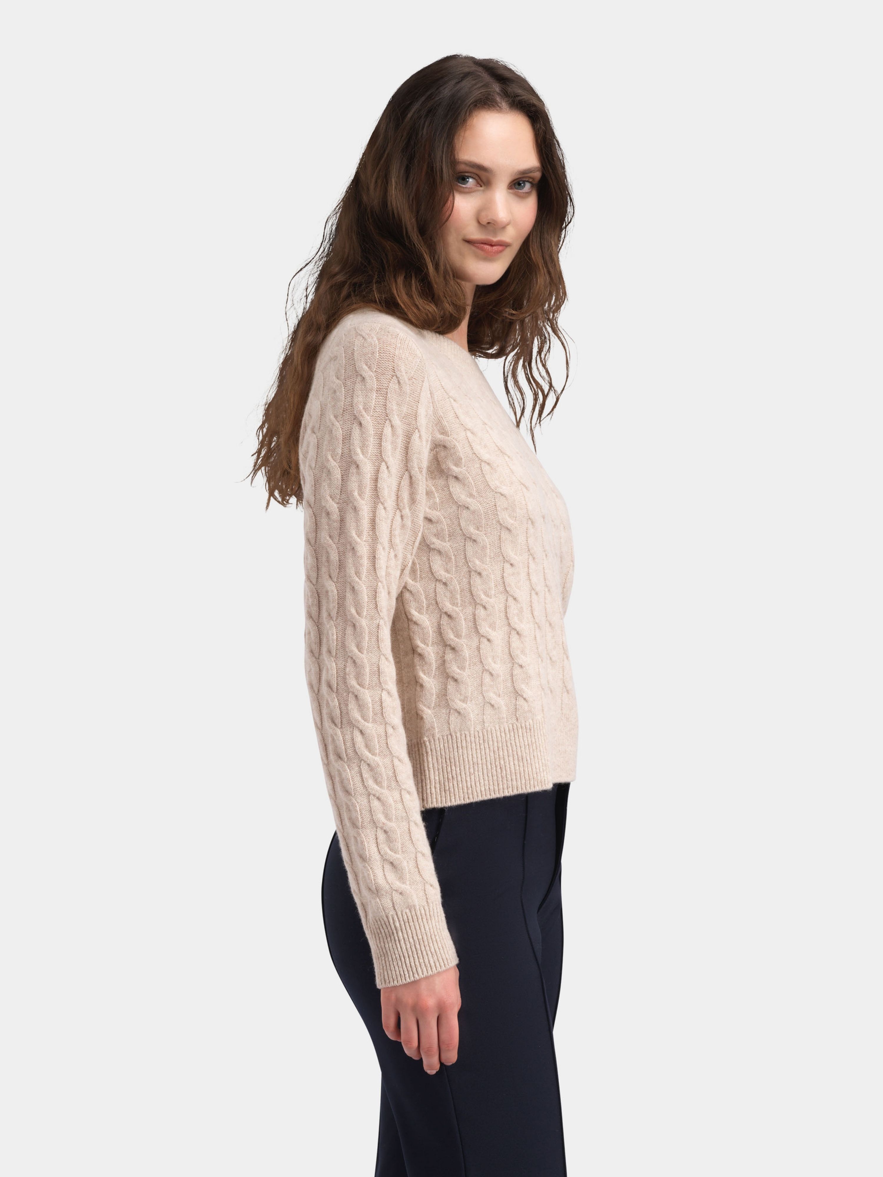 Vesttoppen Kabelstrikket genser Beige