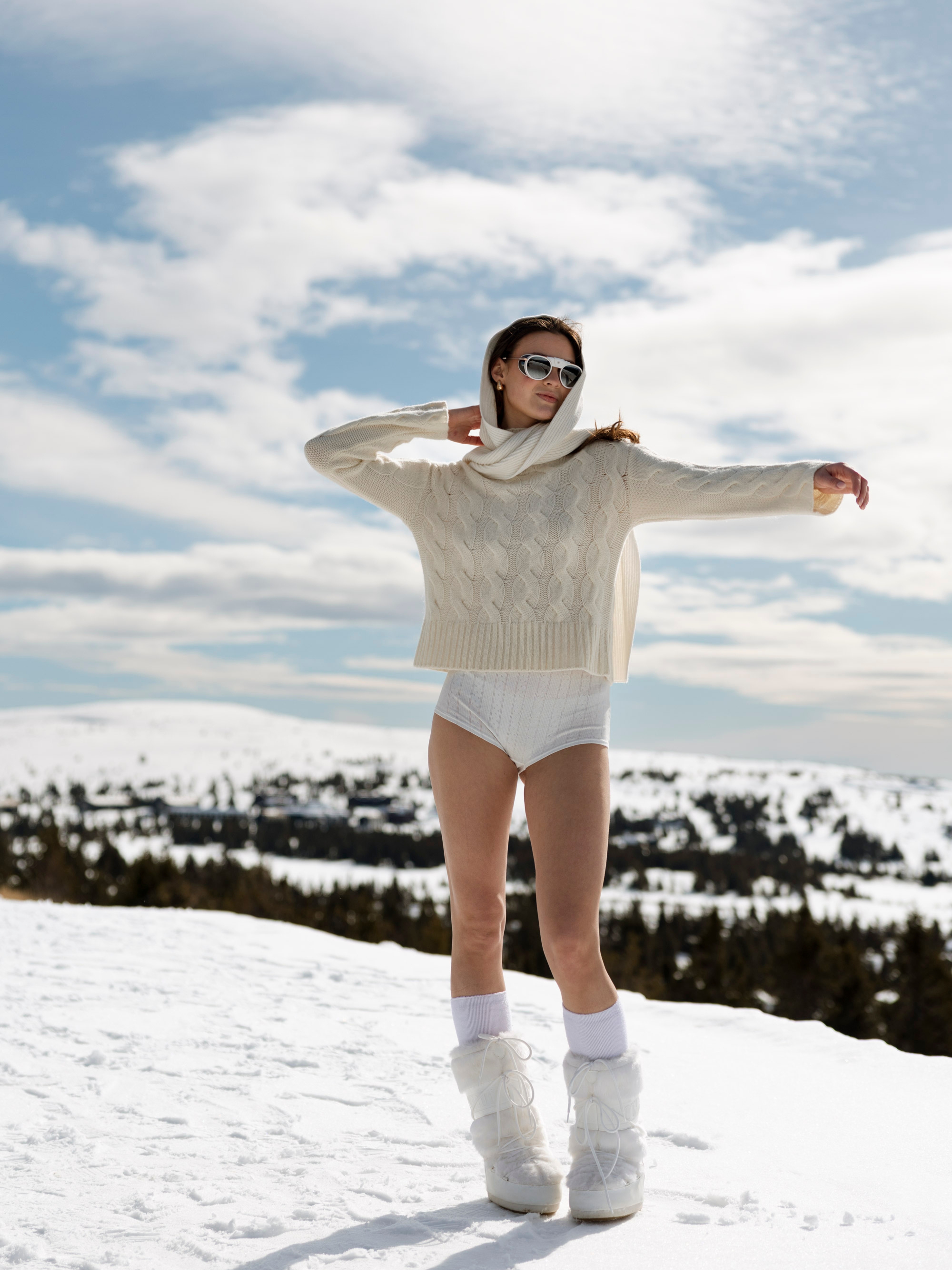 Vindfjellet Cable Sweater Woman White