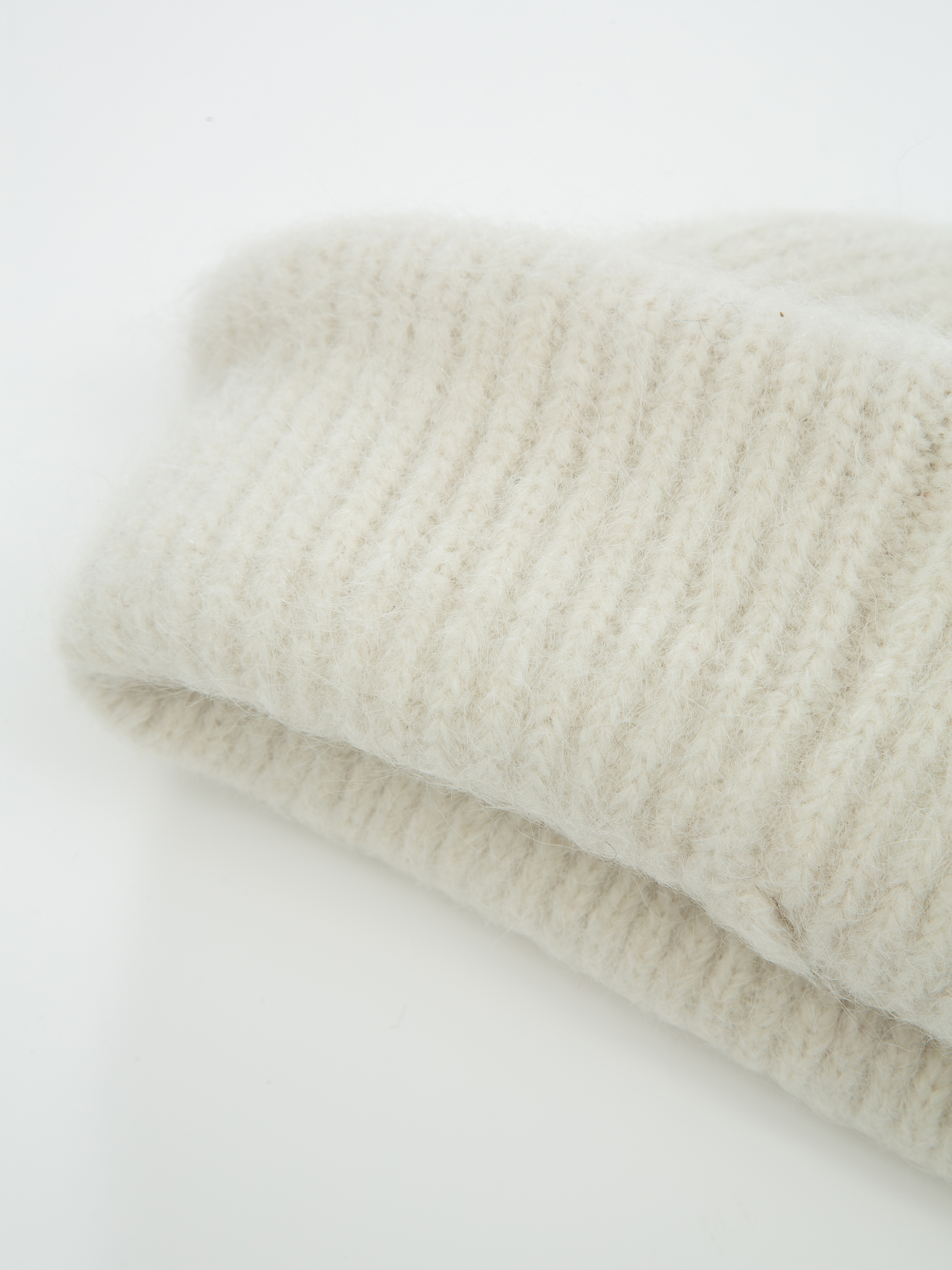 Rauland Beanie Snow White