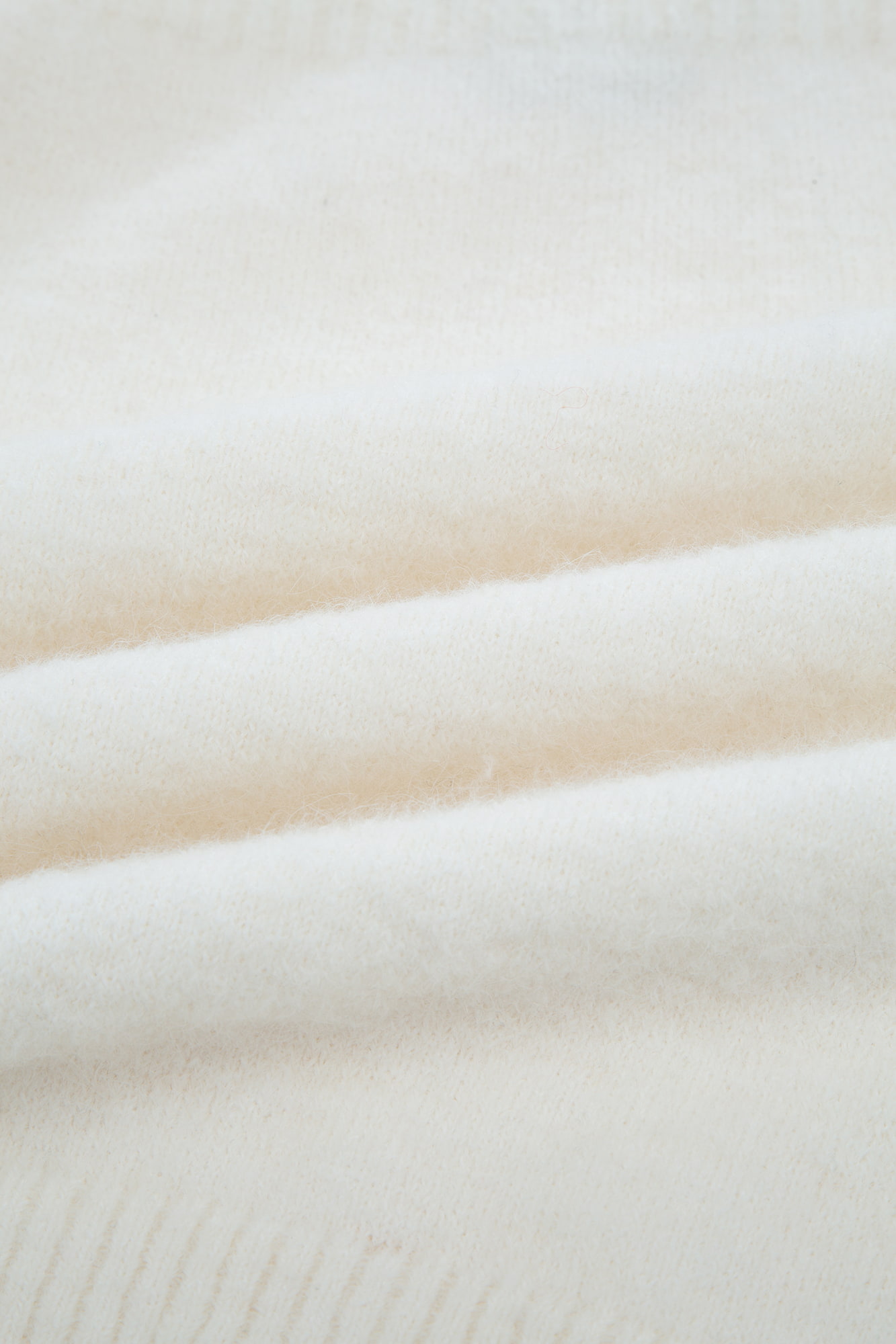 Loen Alpaca Knit Sweater Snow White