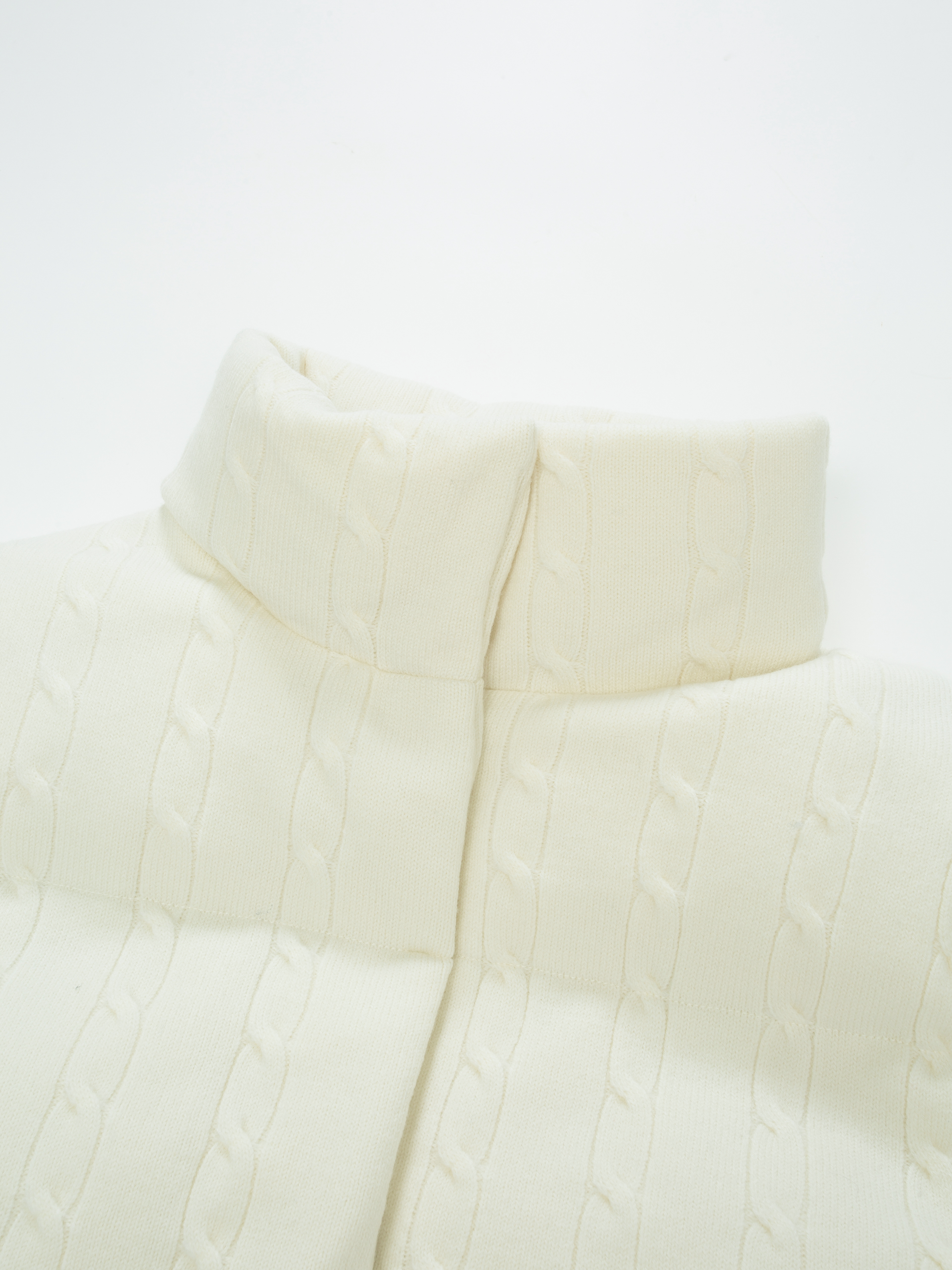 Bitihorn Cable Vest Snow White