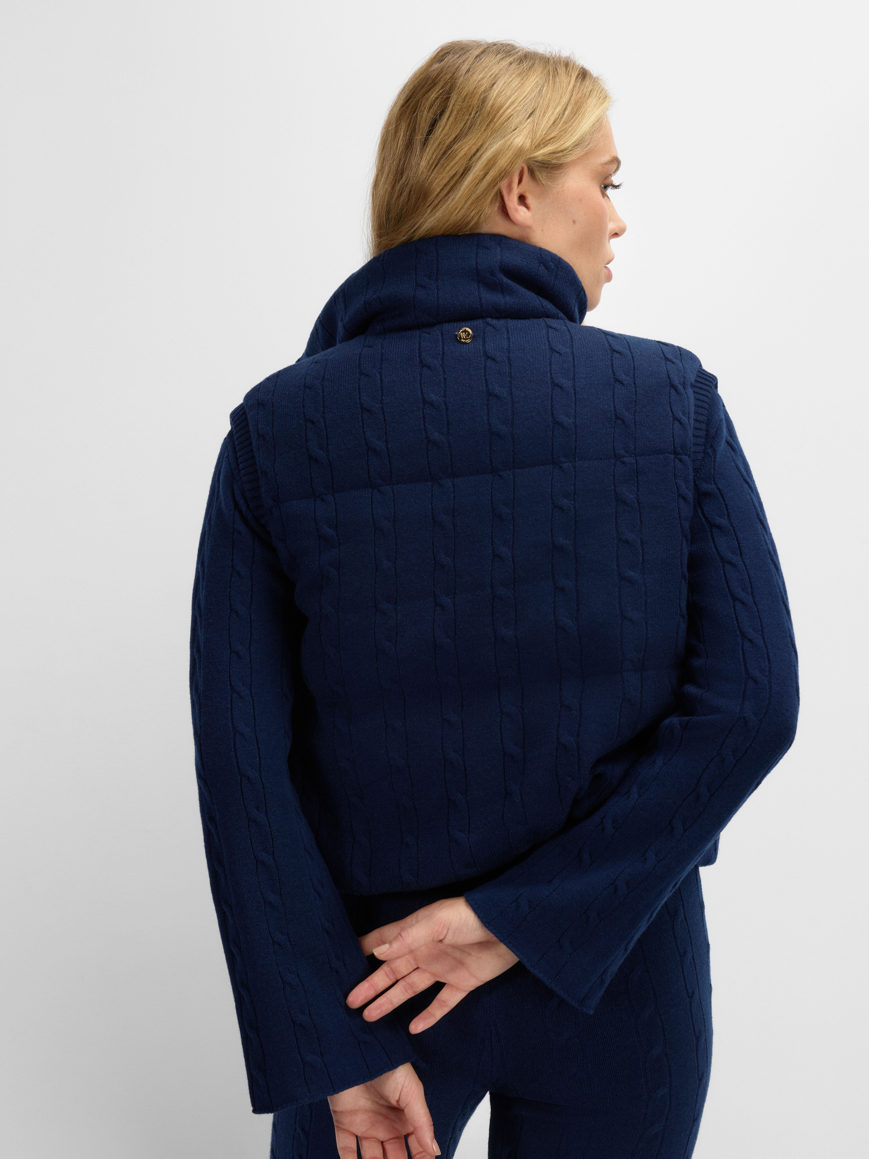 Bitihorn Cable Vest Dark Blue