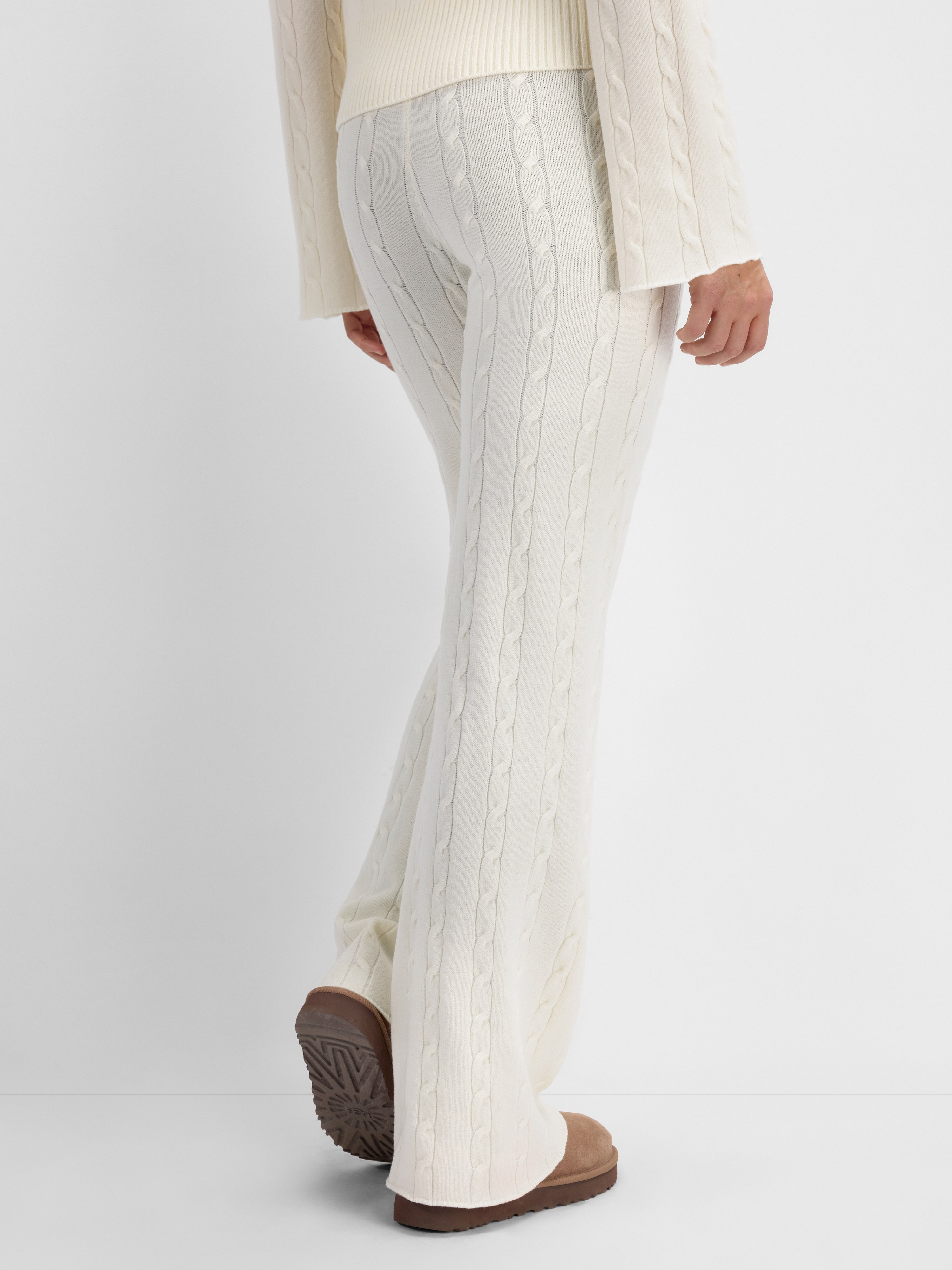 Bitihorn Knitted Cable Pants Woman Snow White