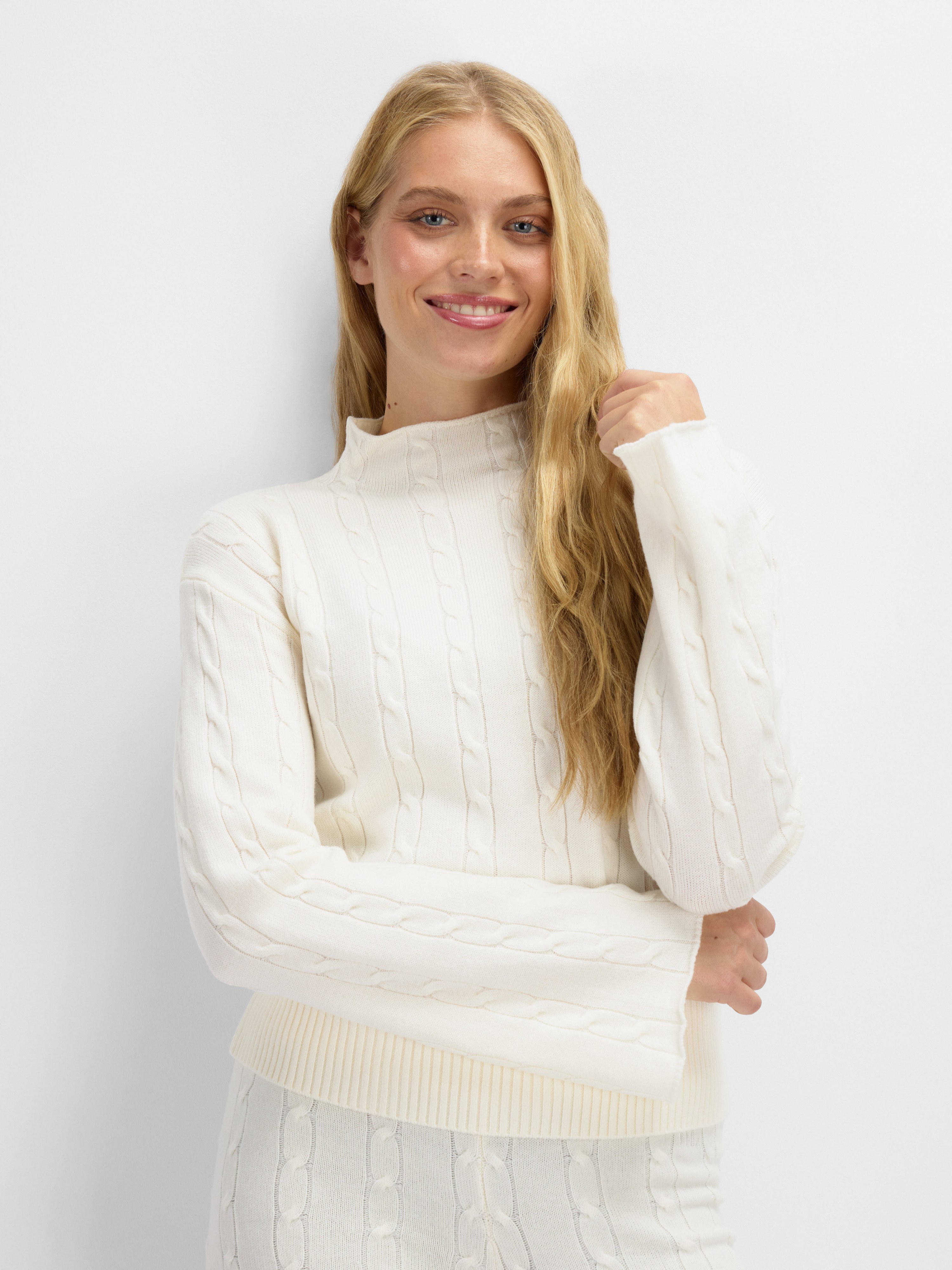 Bitihorn Knitted Cable Sweater  Snow White