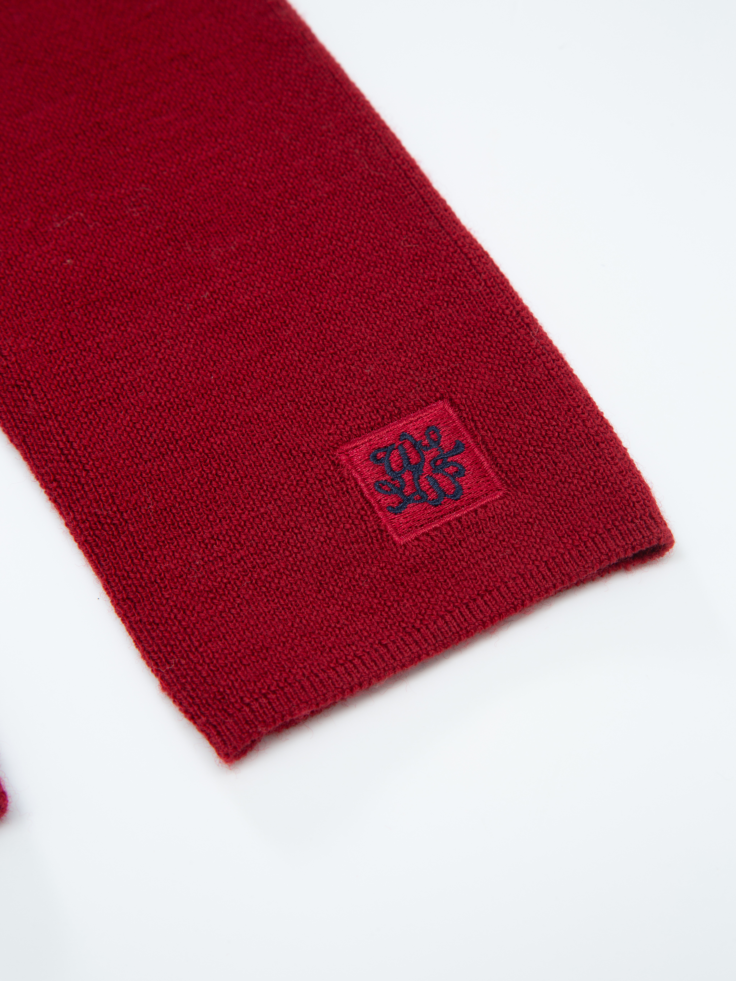 Lifjellet Knitted Roundneck Woman Ruby Red