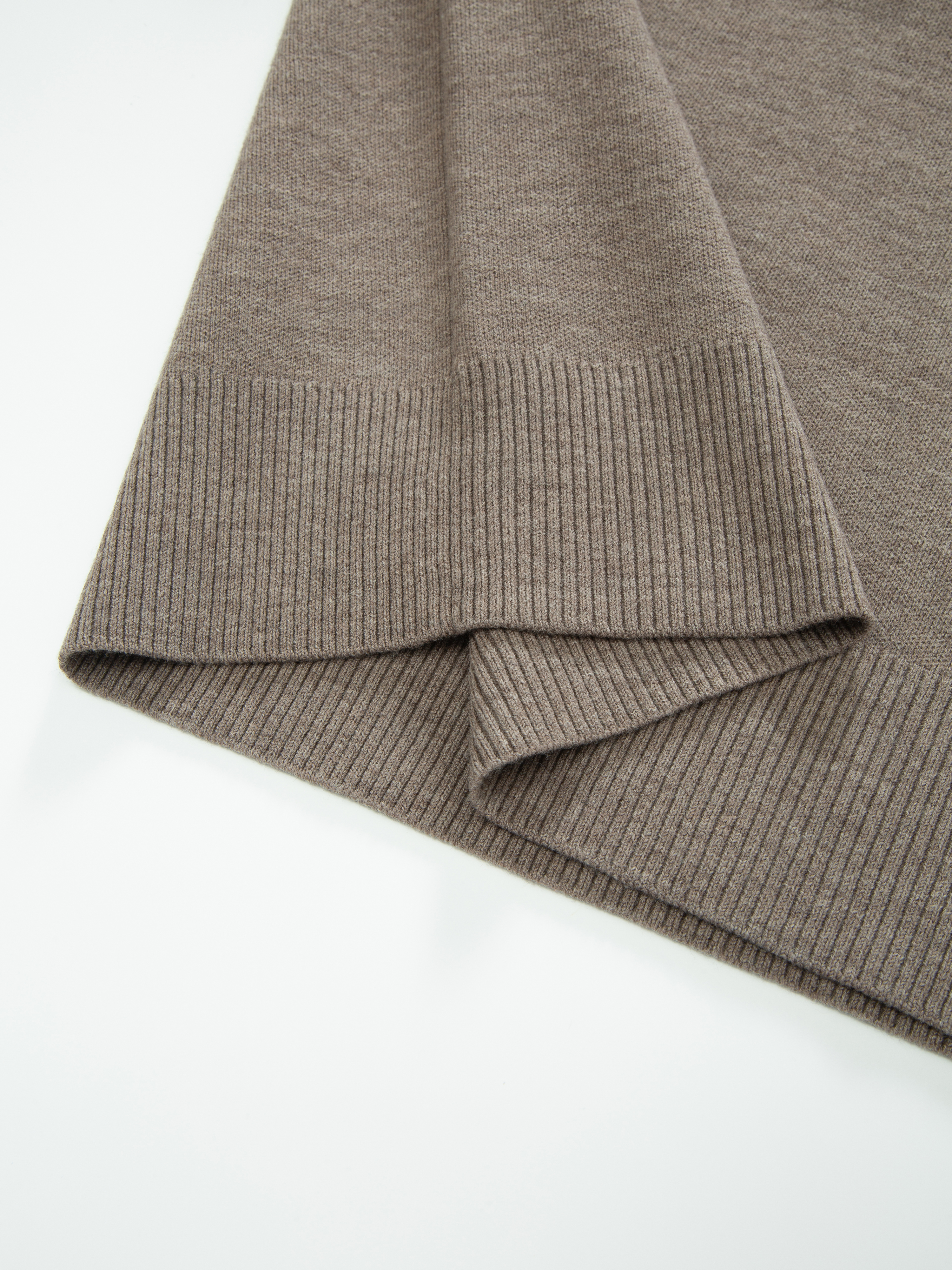 Ravntind Knitted Sweater Woman Walnut