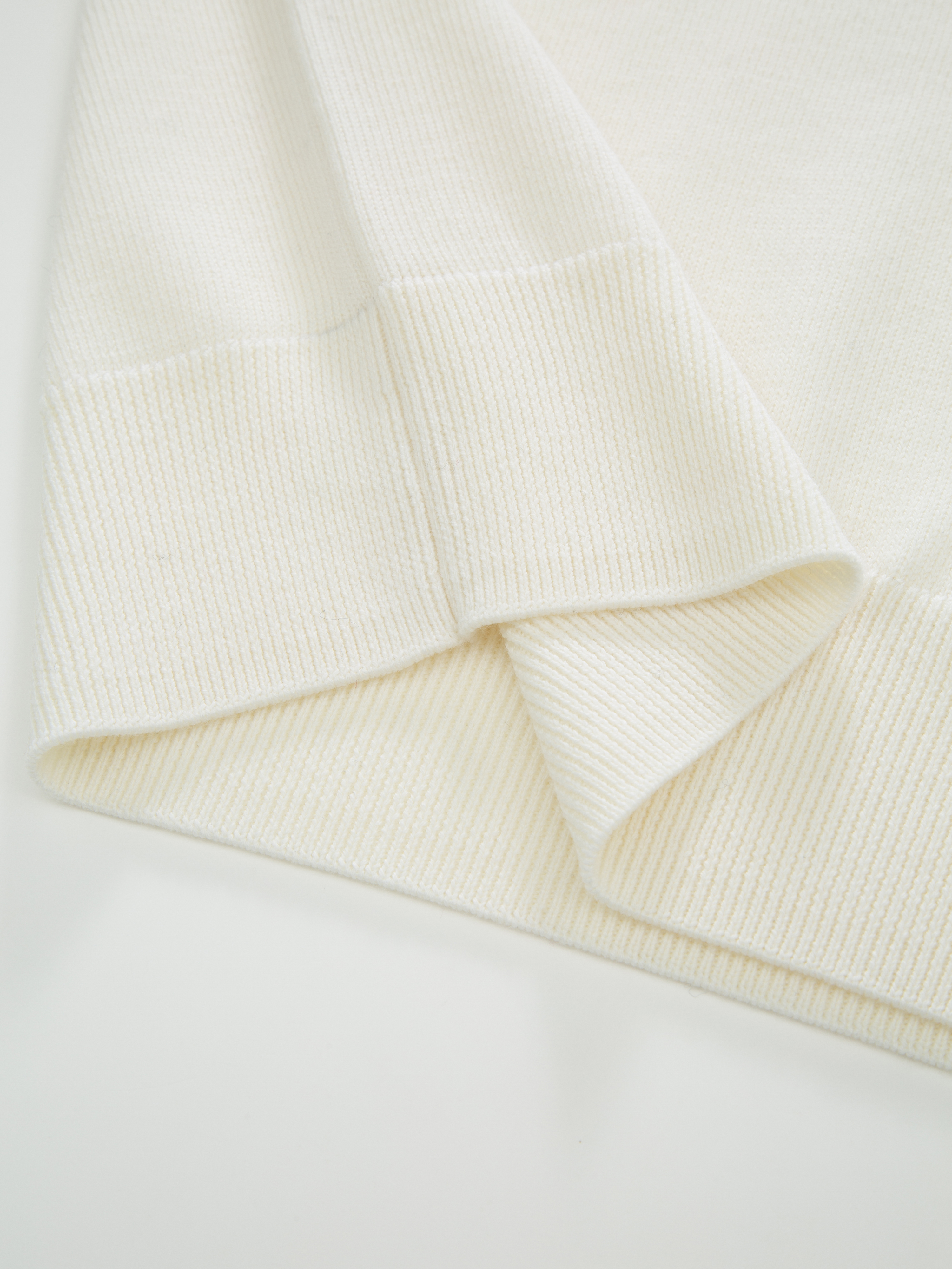 Sentraltind Knitted Sweater Latte