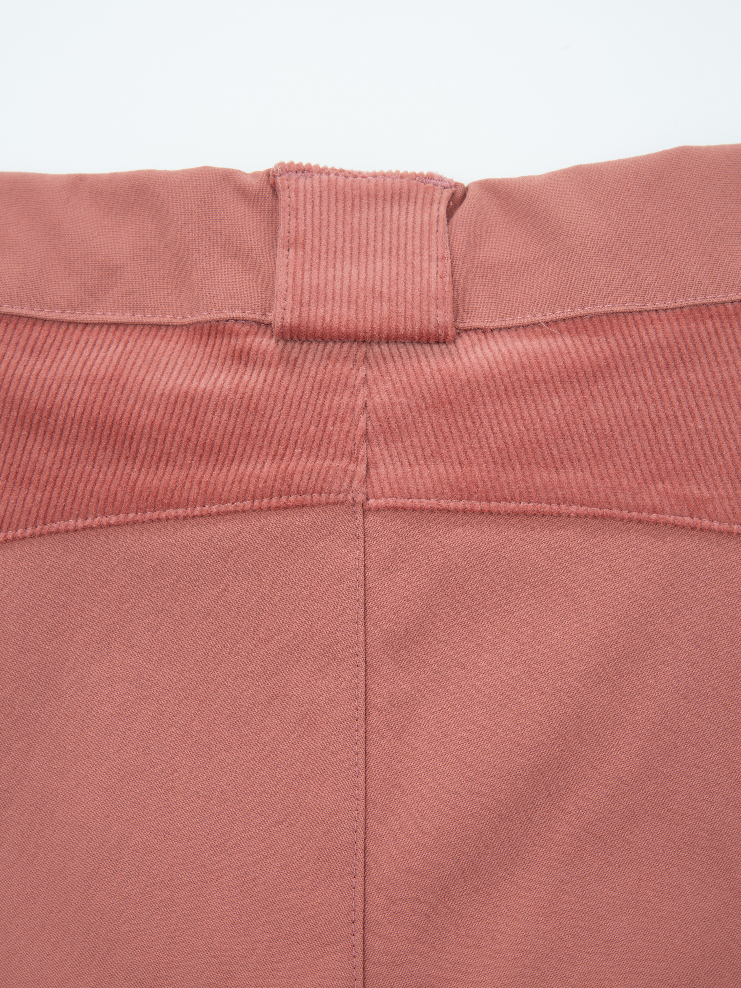 Romsdalseggen Corduroy Girl Shorts  Burned Rose