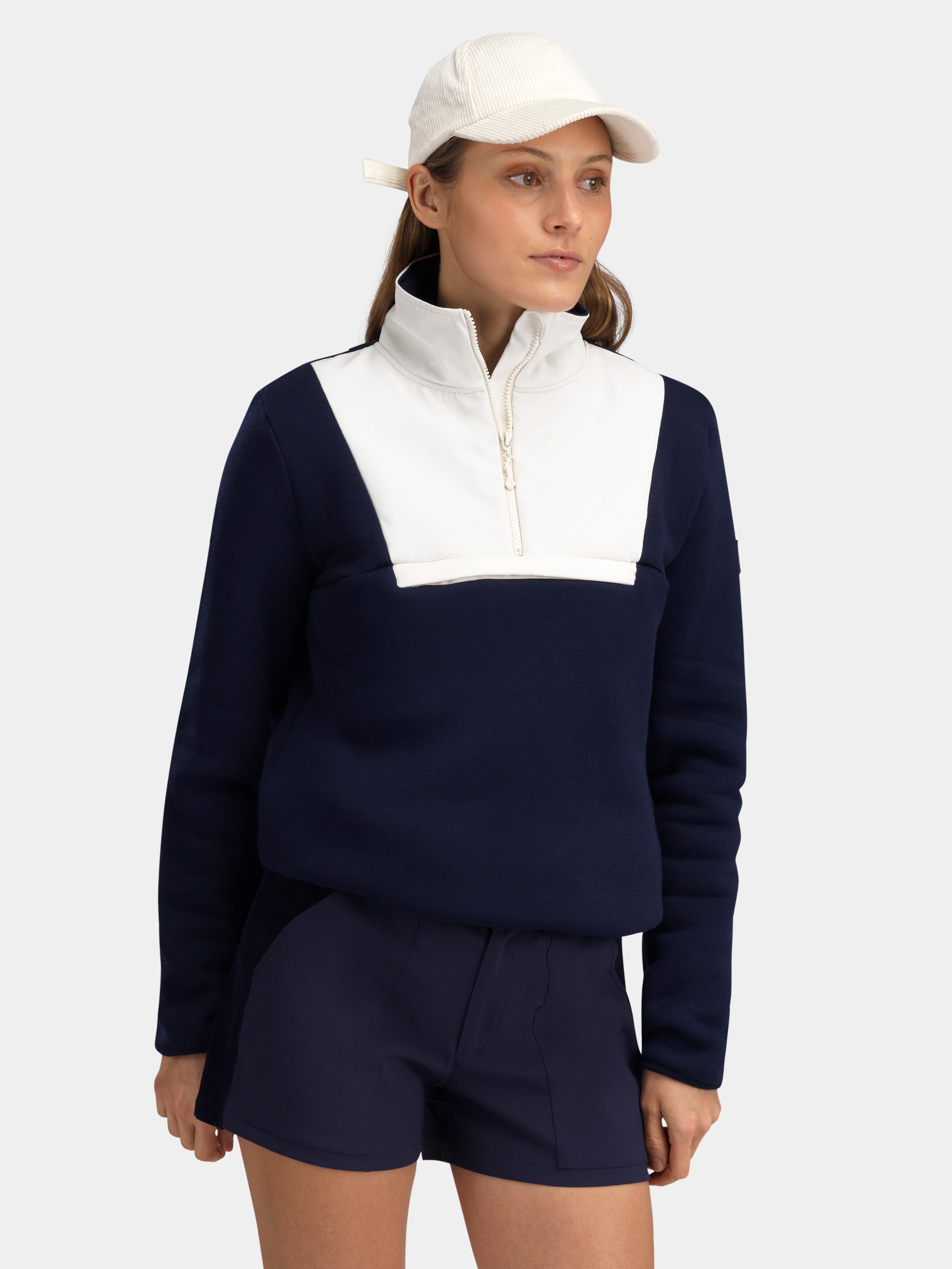 Romsdalseggen Courderoy Shorts  Blue Ink
